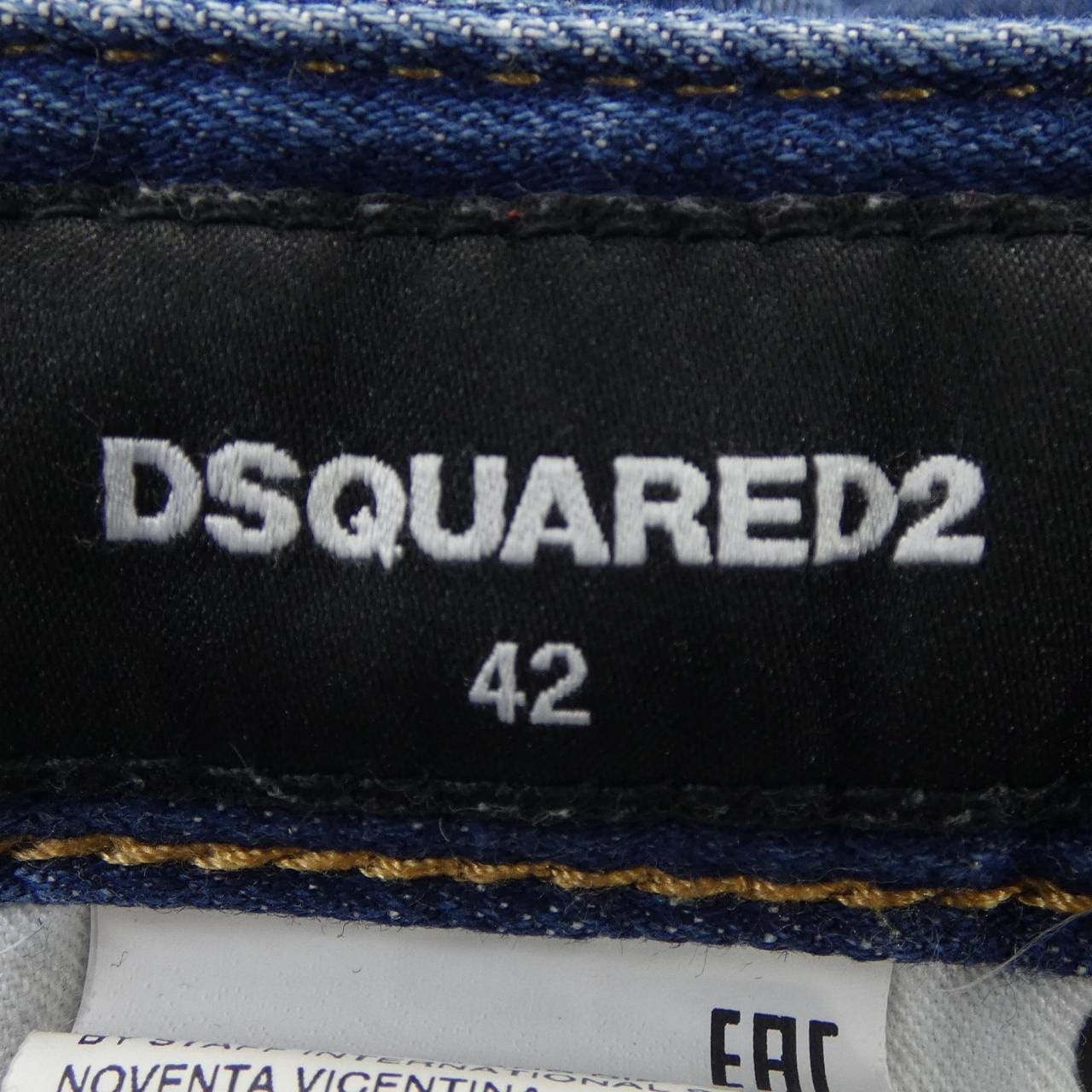 ディースクエアード DSQUARED2 S74LA0898 ジーンズ