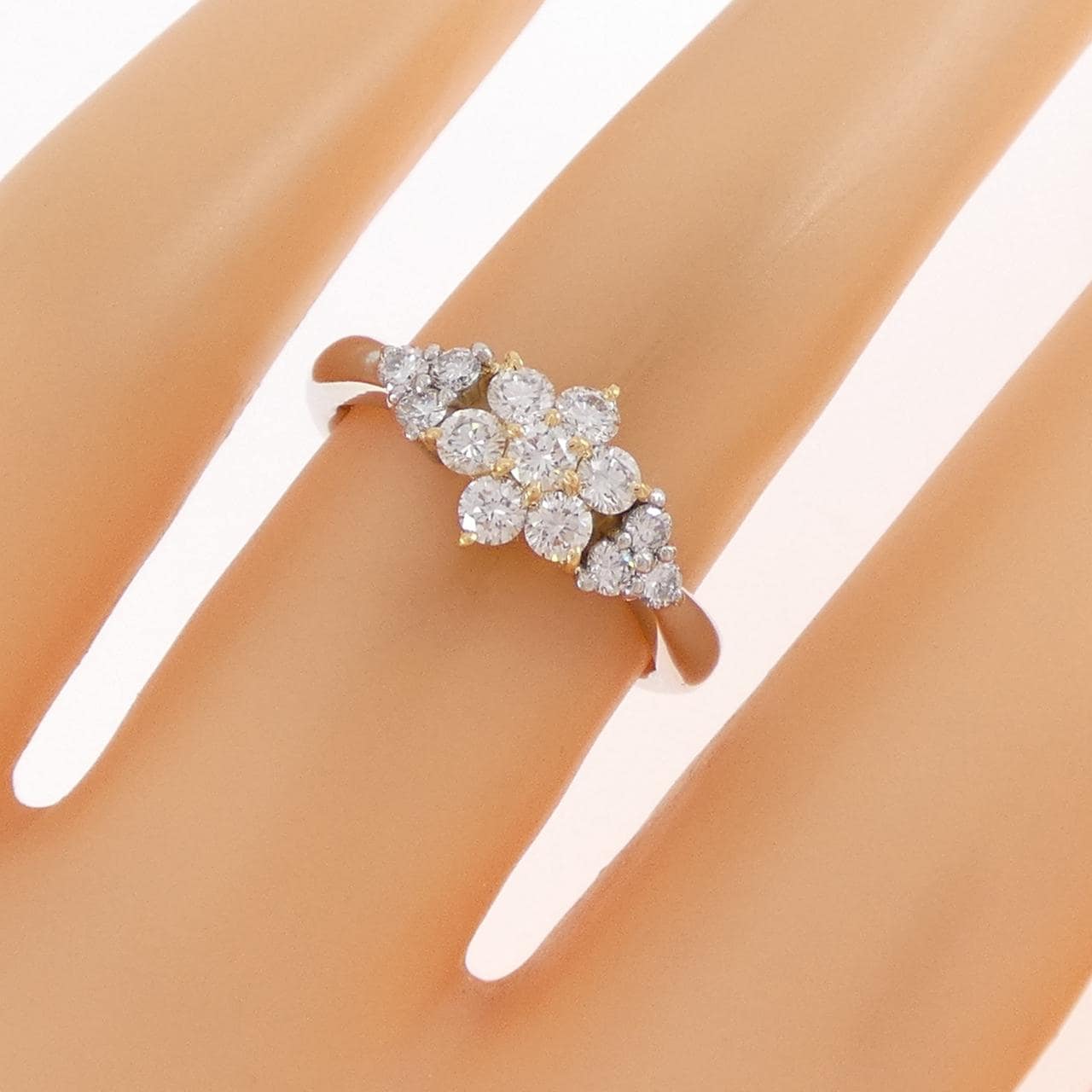 PT900/K18YG フラワー ダイヤモンド リング 0.50CT