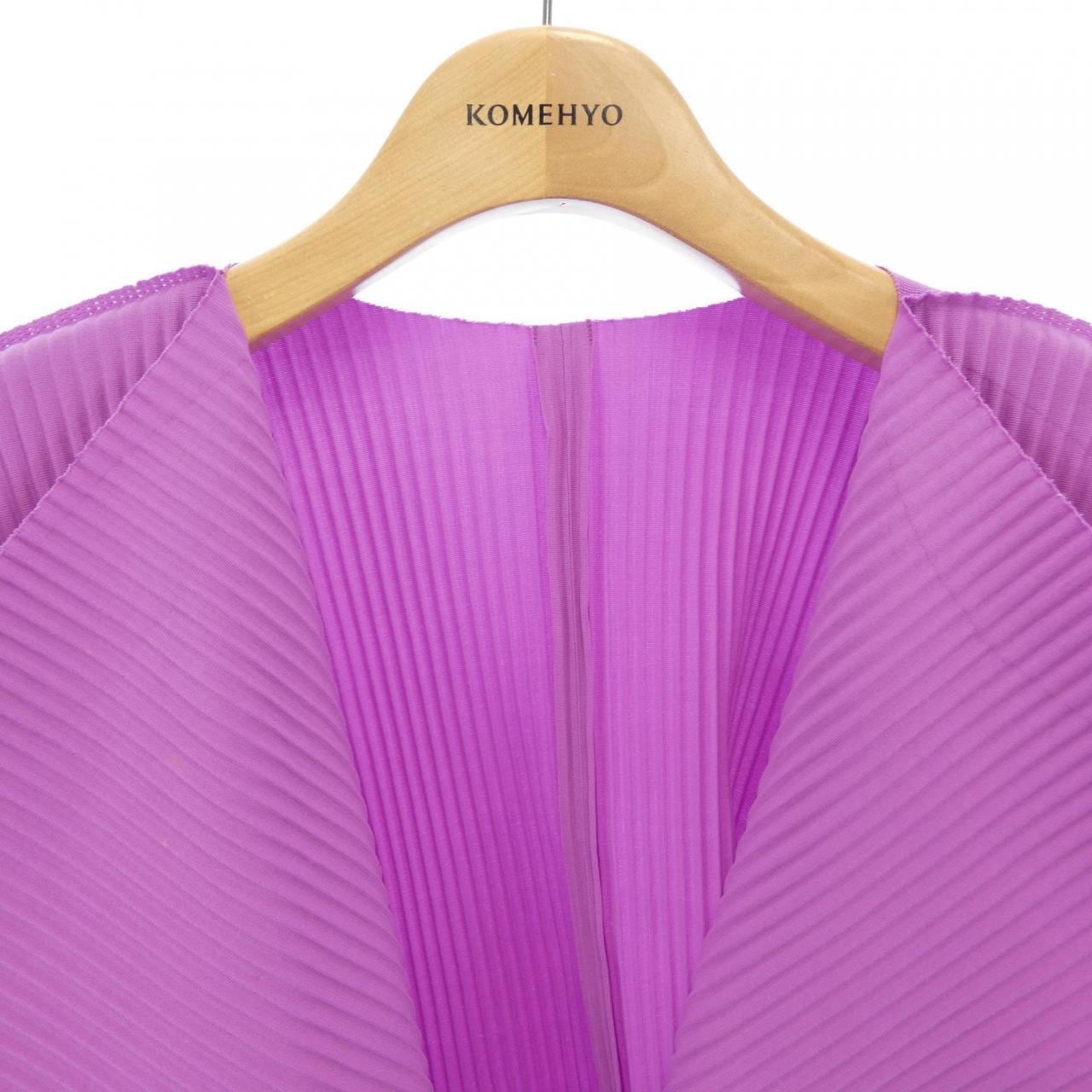ミーイッセイミヤケ me ISSEY MIYAKE MI54K0382 カーディガン