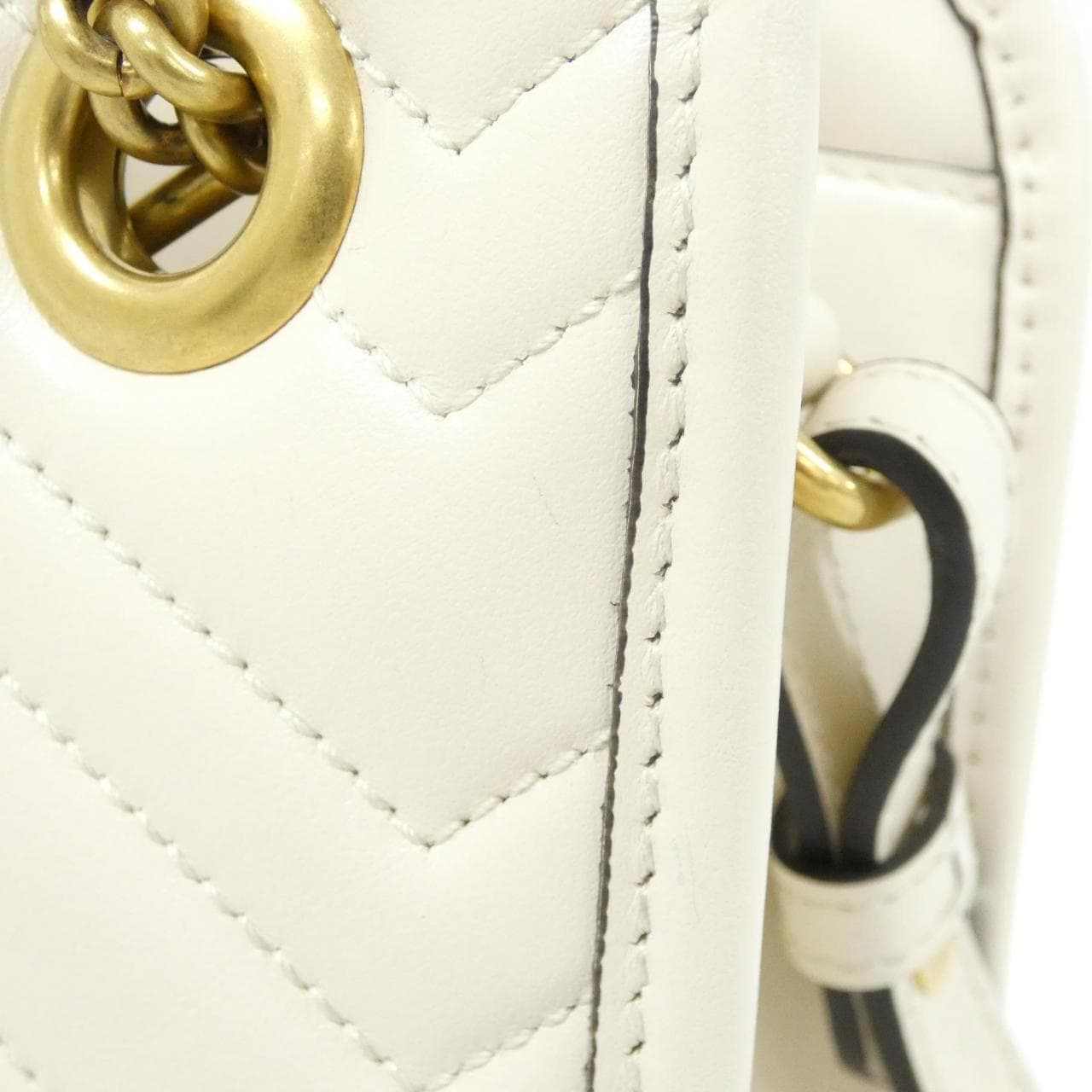 グッチ GG MARMONT 696123 DTDHT バッグ