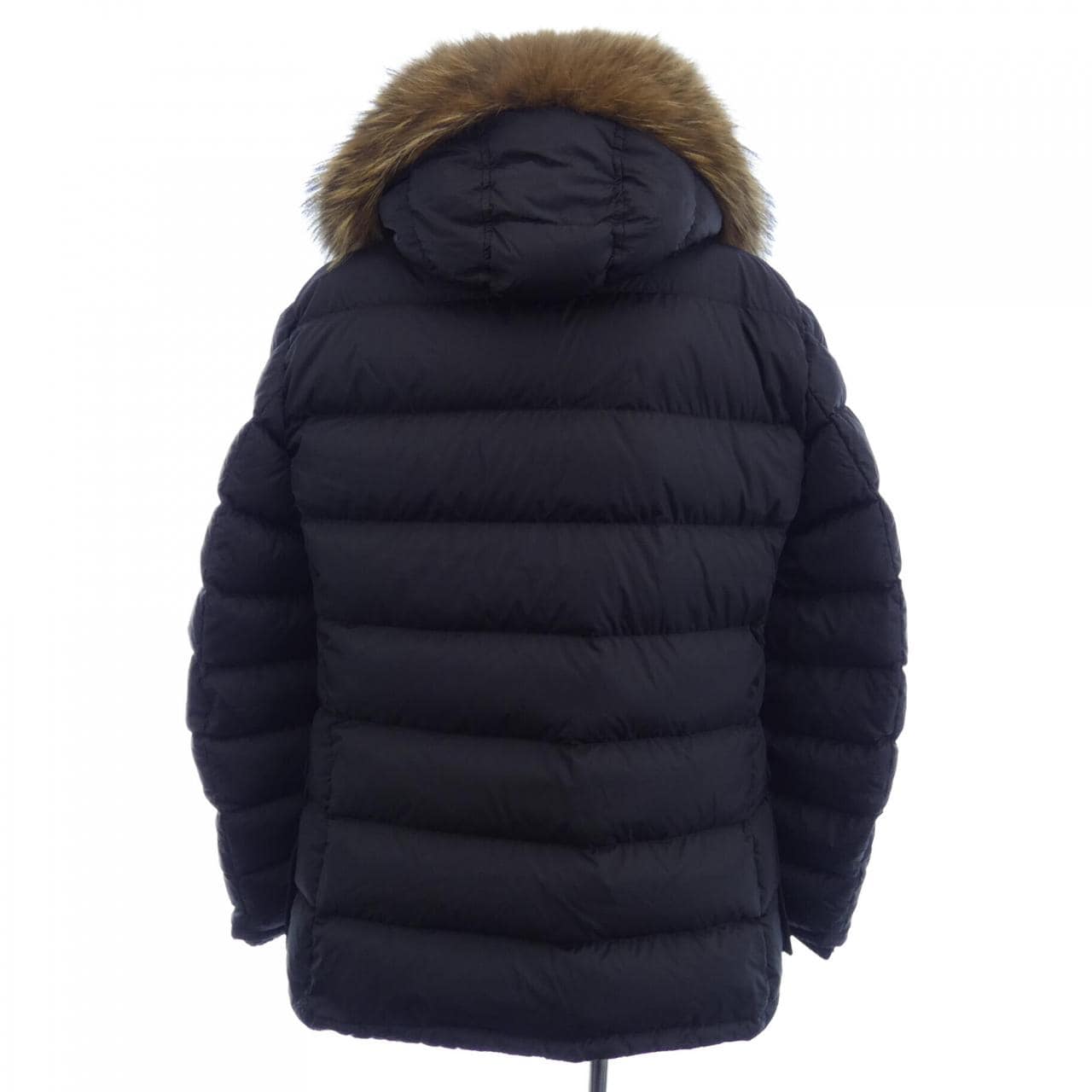 モンクレール MONCLER ダウンジャケット