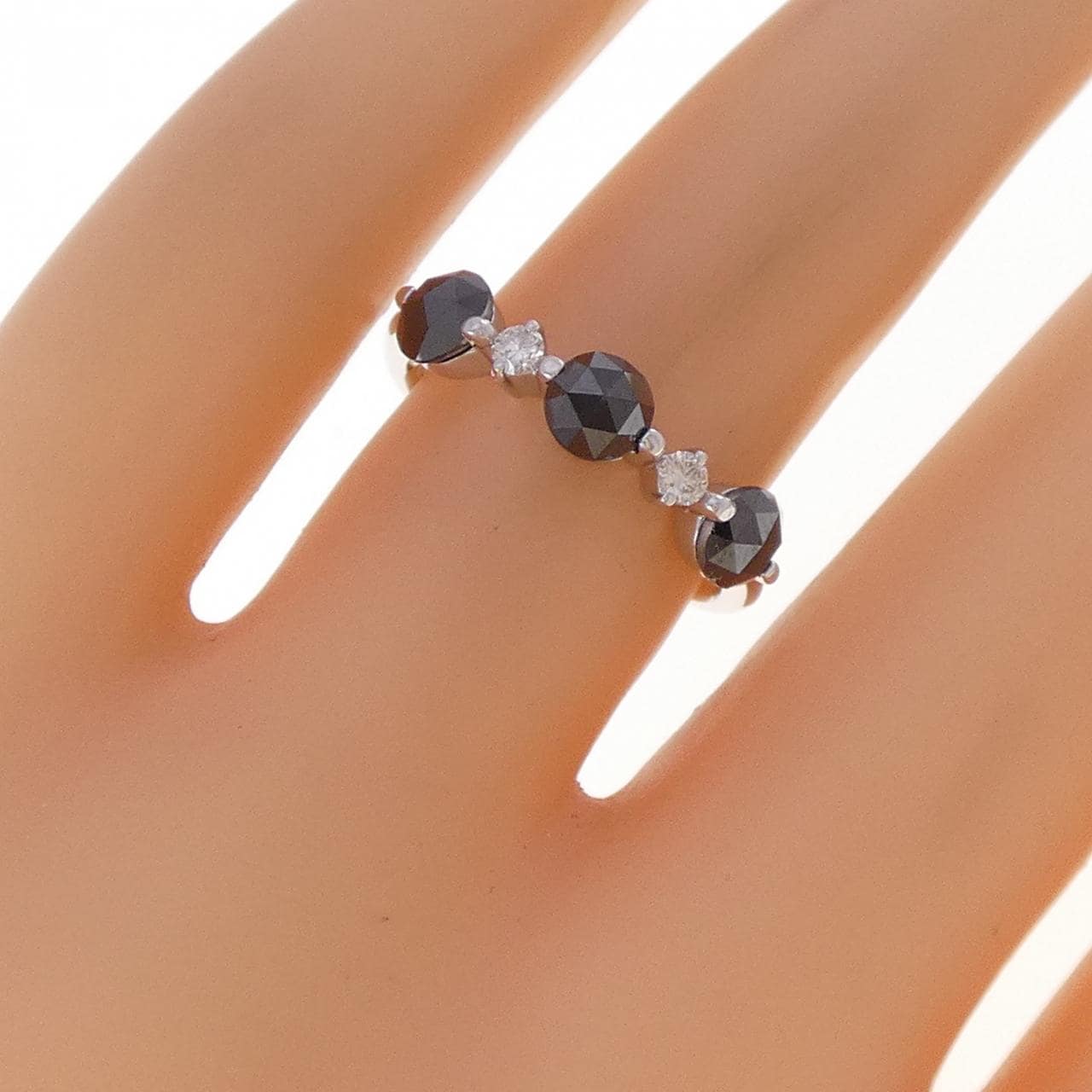 K18WG ダイヤモンド リング 1.00CT