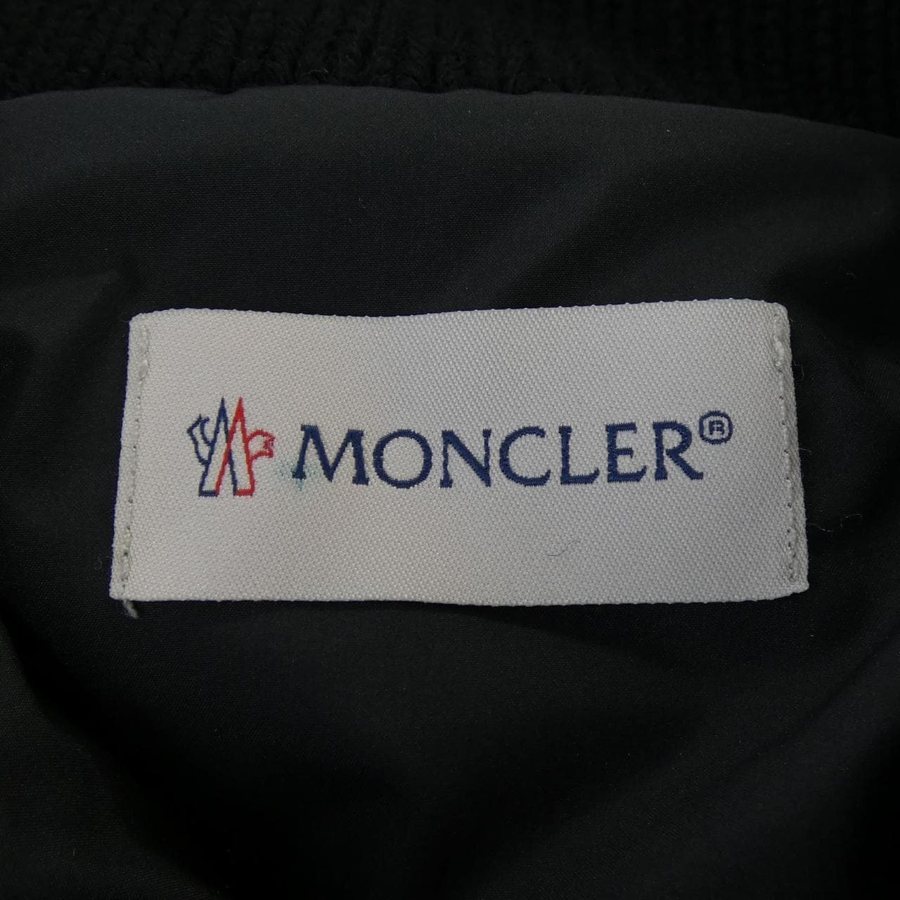 モンクレール MONCLER K20939B00035 ダウンジャケット