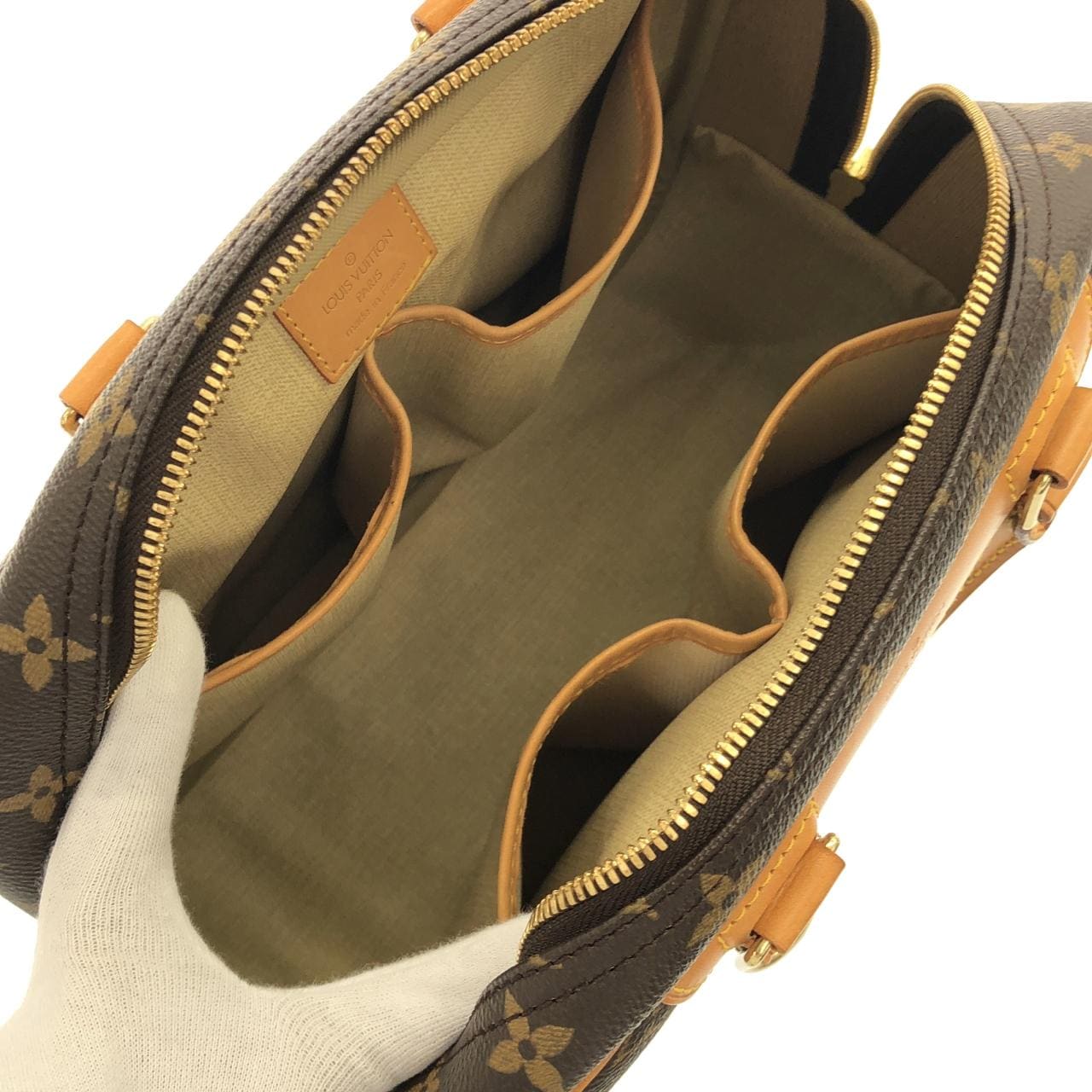 ルイヴィトン モノグラム トゥルーヴィル M42228 バッグ