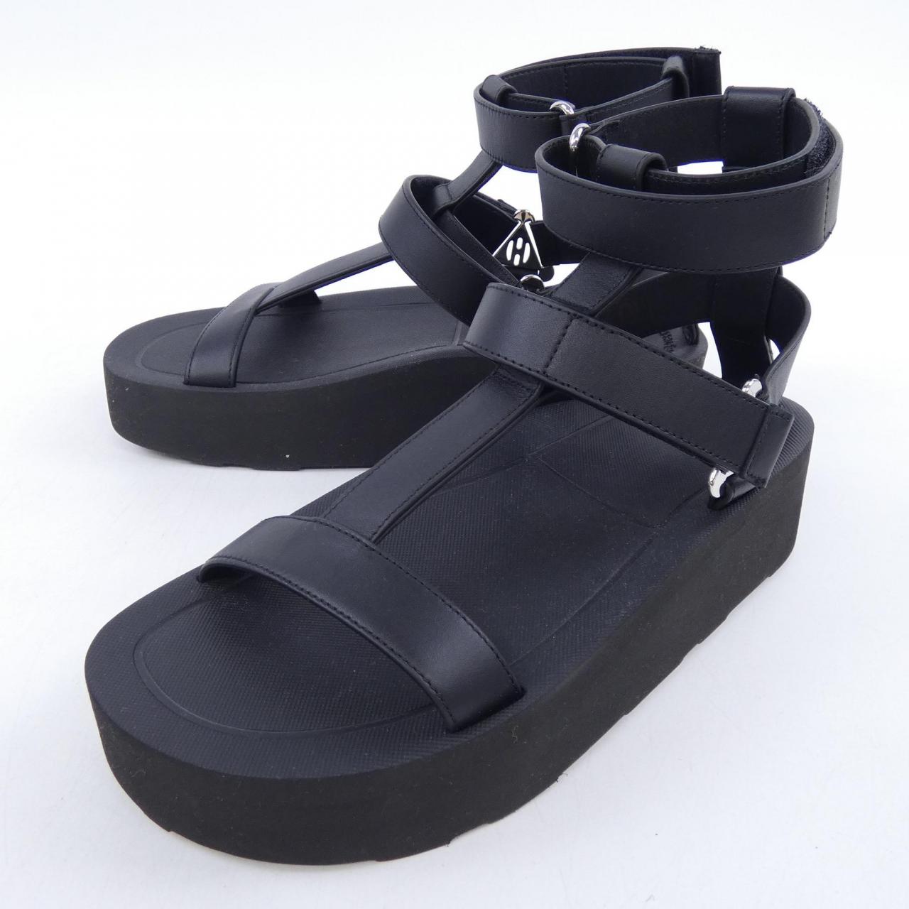 エルメス HERMES エニド ENID Hディアマンバックル 221033Z サンダル