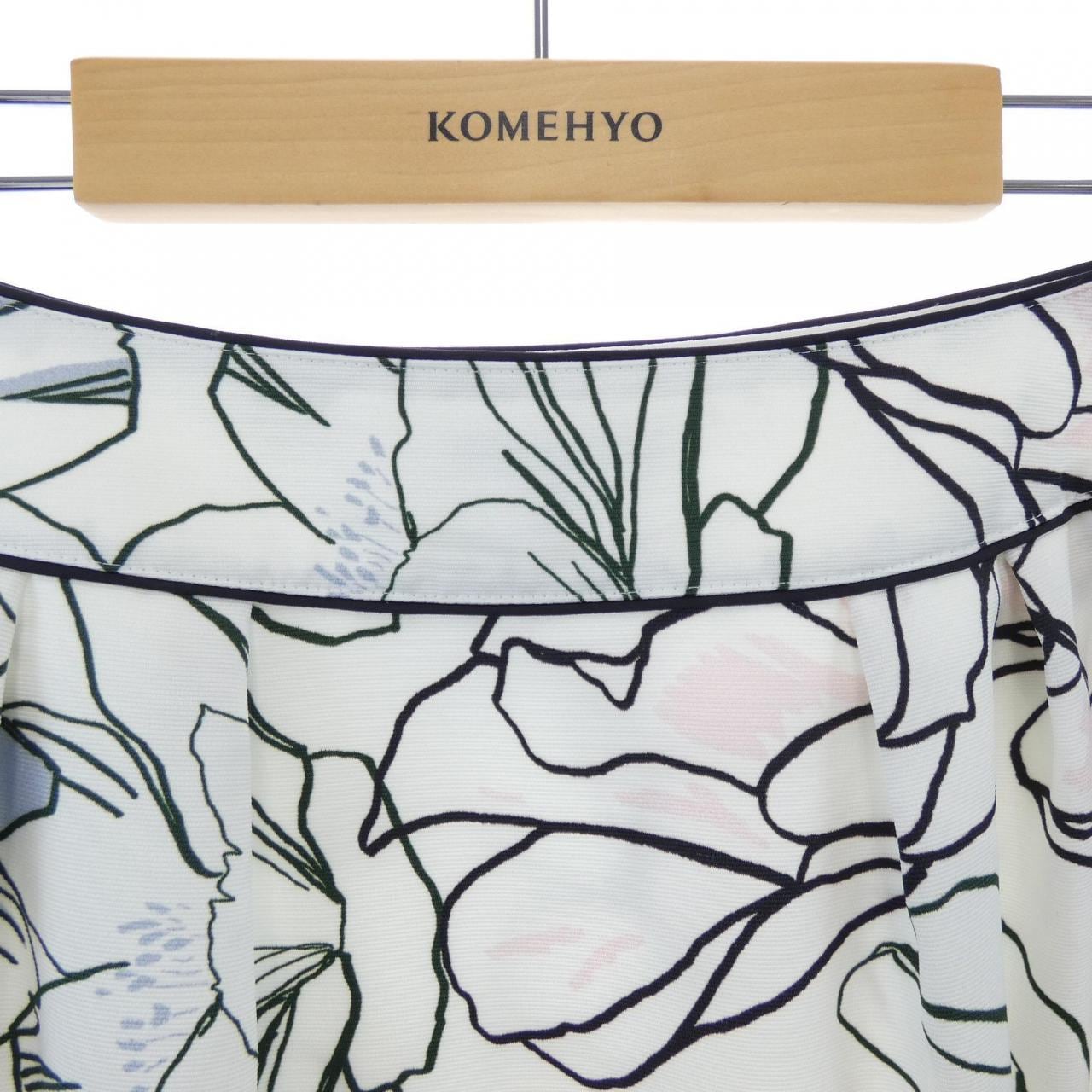 トゥービーシック TO BE CHIC スカート