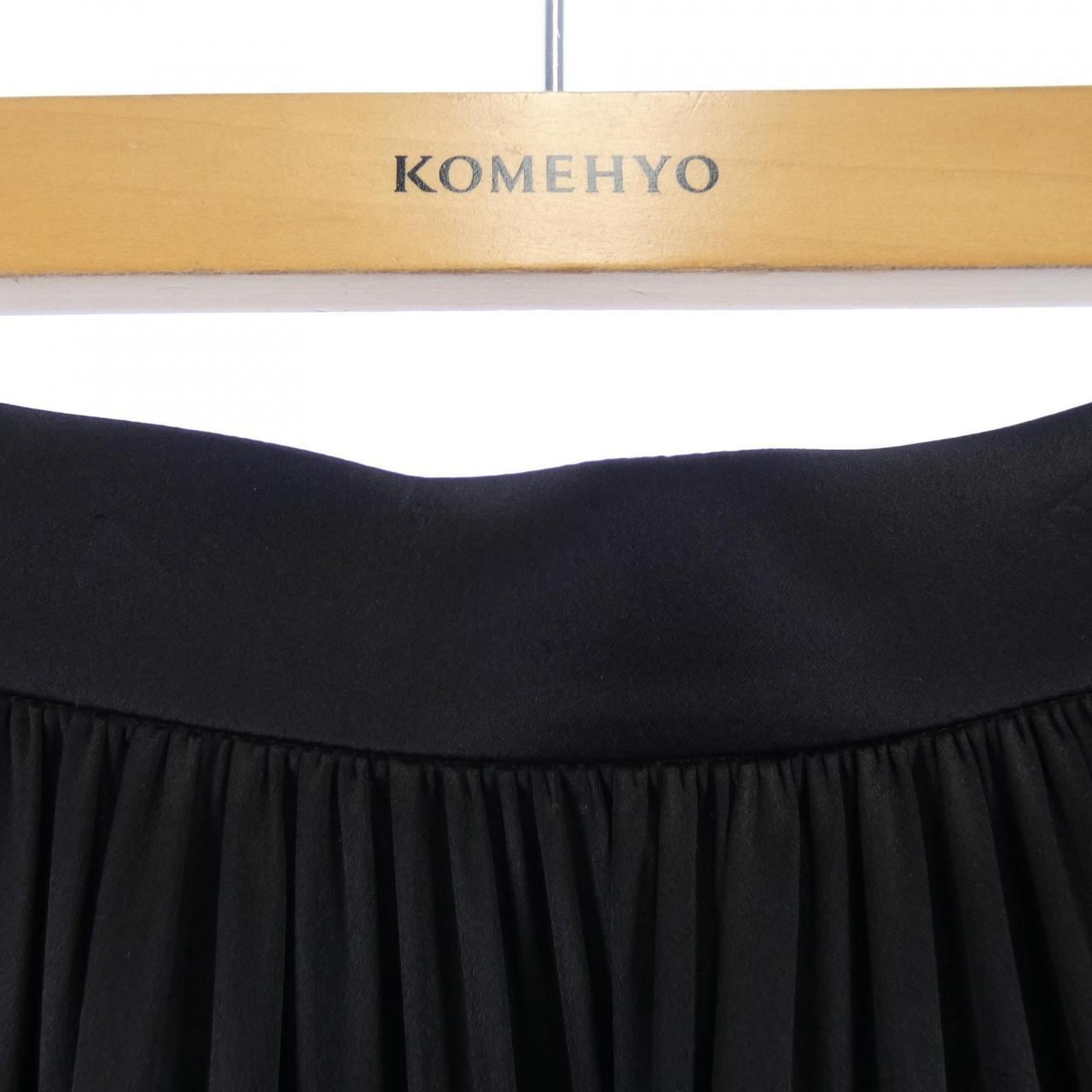 ルイヴィトン LOUIS VUITTON FJJU85SZG スカート