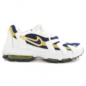 ナイキ NIKE スニーカー