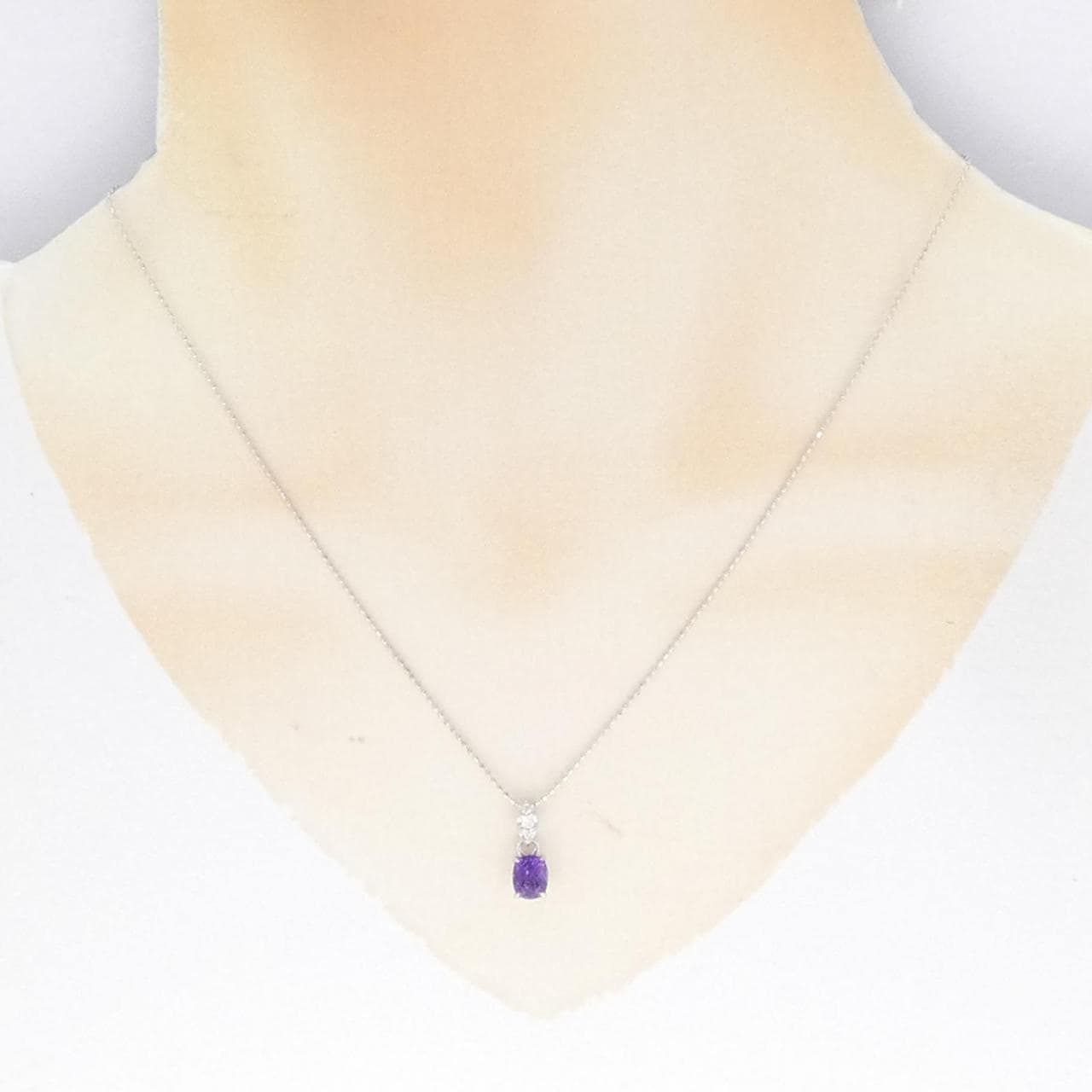 K18WG amethyst necklace 0.70CT