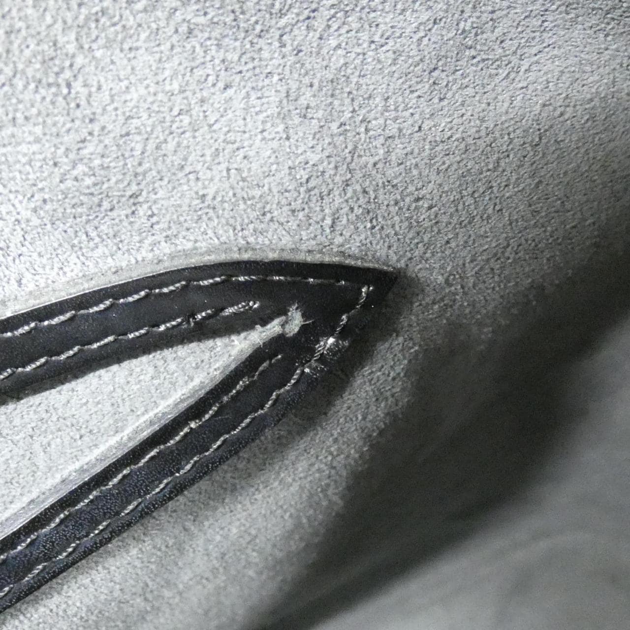 ルイヴィトン エピ アルマ PM M52142 バッグ