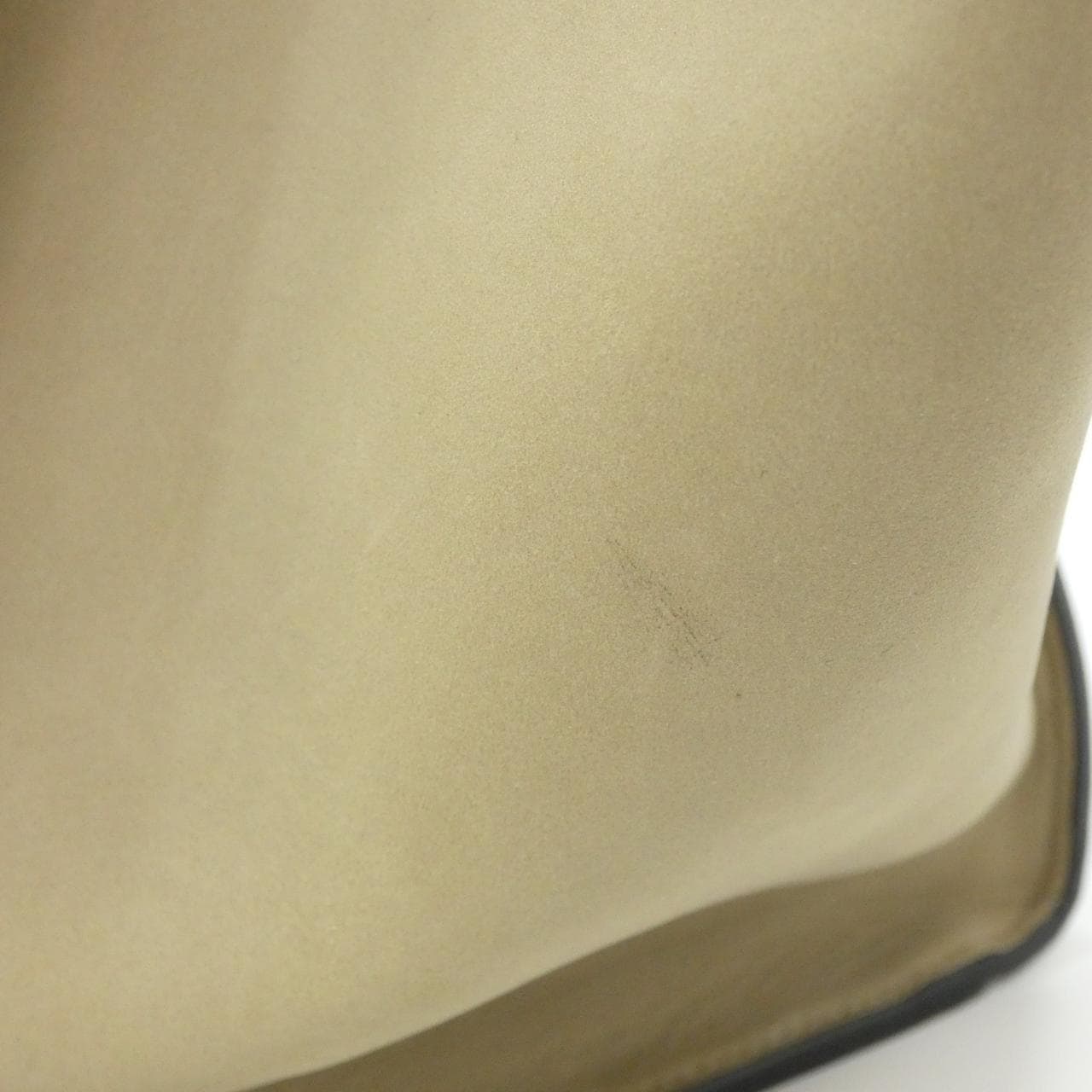 セリーヌ スモール トラペーズ 174683XDD バッグ