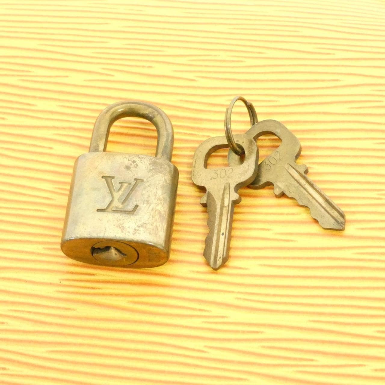 ルイヴィトン エピ スピーディ 25cm M43019+J00279 ボストンバッグ