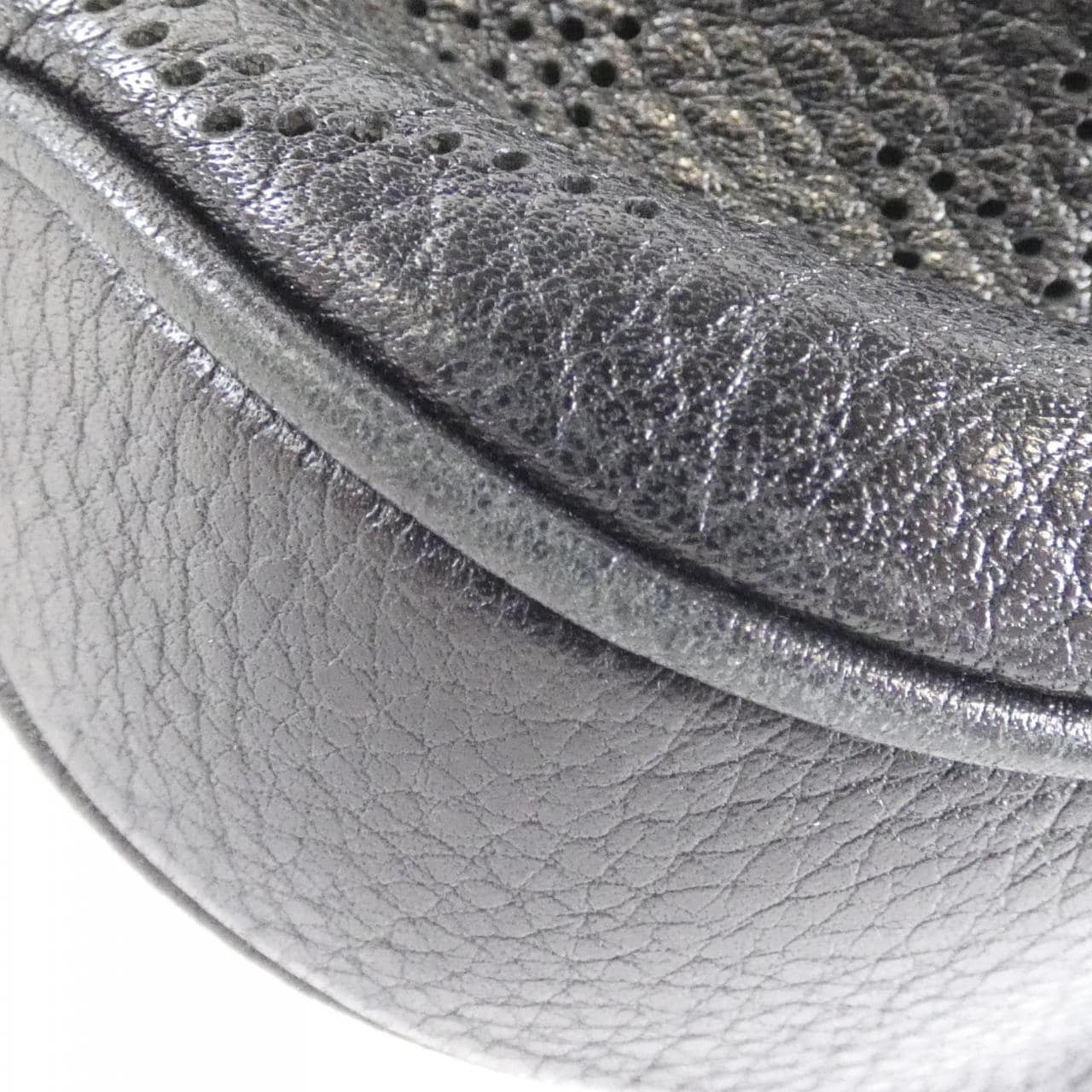 LOUIS VUITTON Mahina Selene PM M94035 单肩包