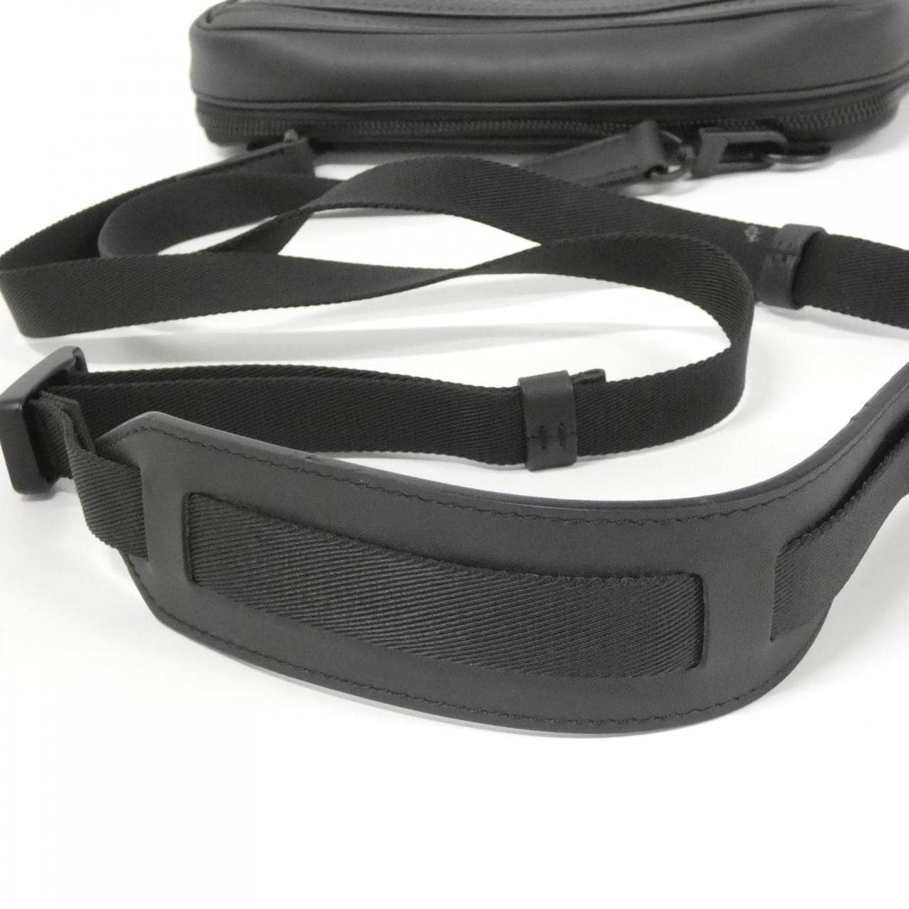 ルイヴィトン LOUIS VUITTON 2054 エクスパンダブル メッセンジャー M55698 ショルダーバッグ