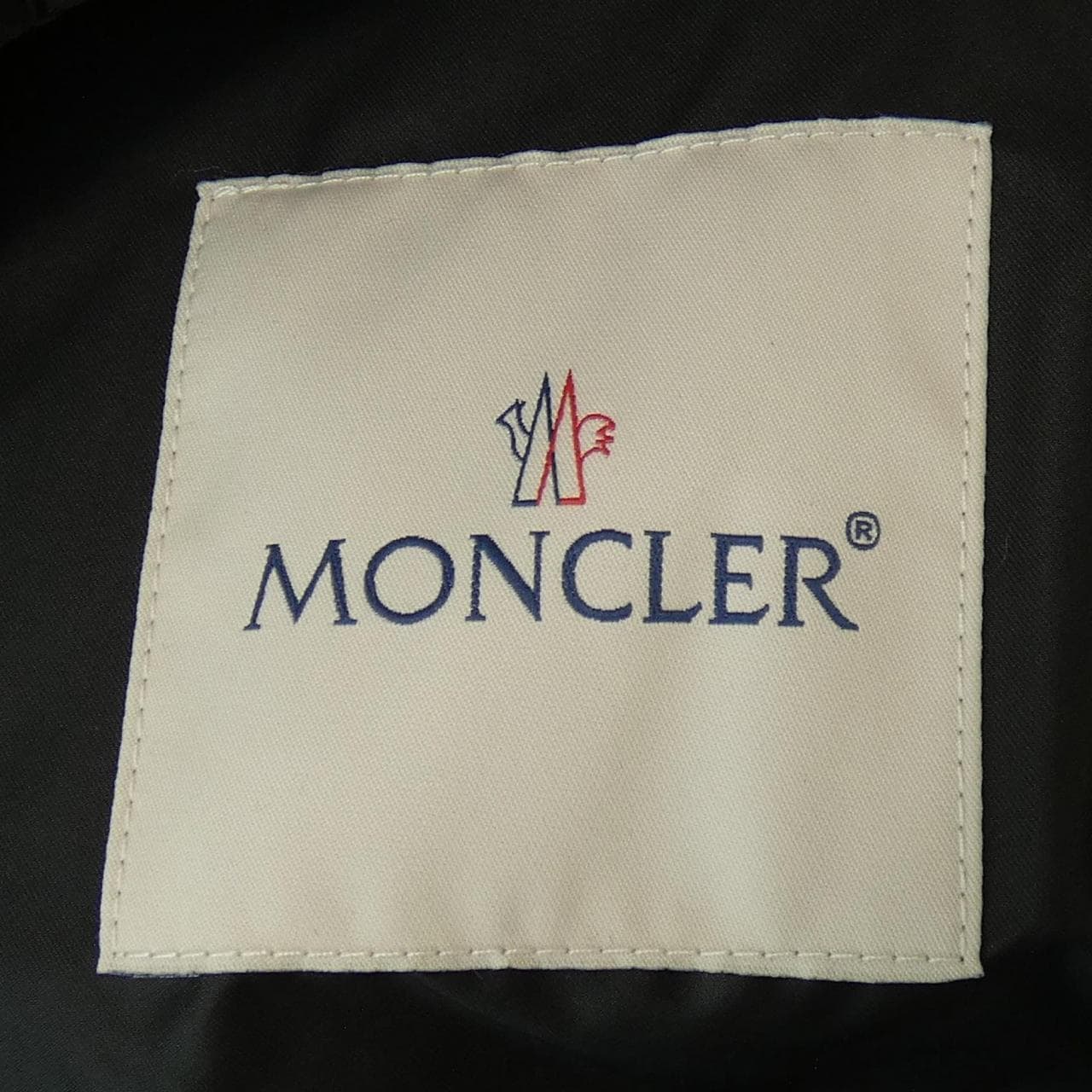 MONCLER蒙克勒·布卢森