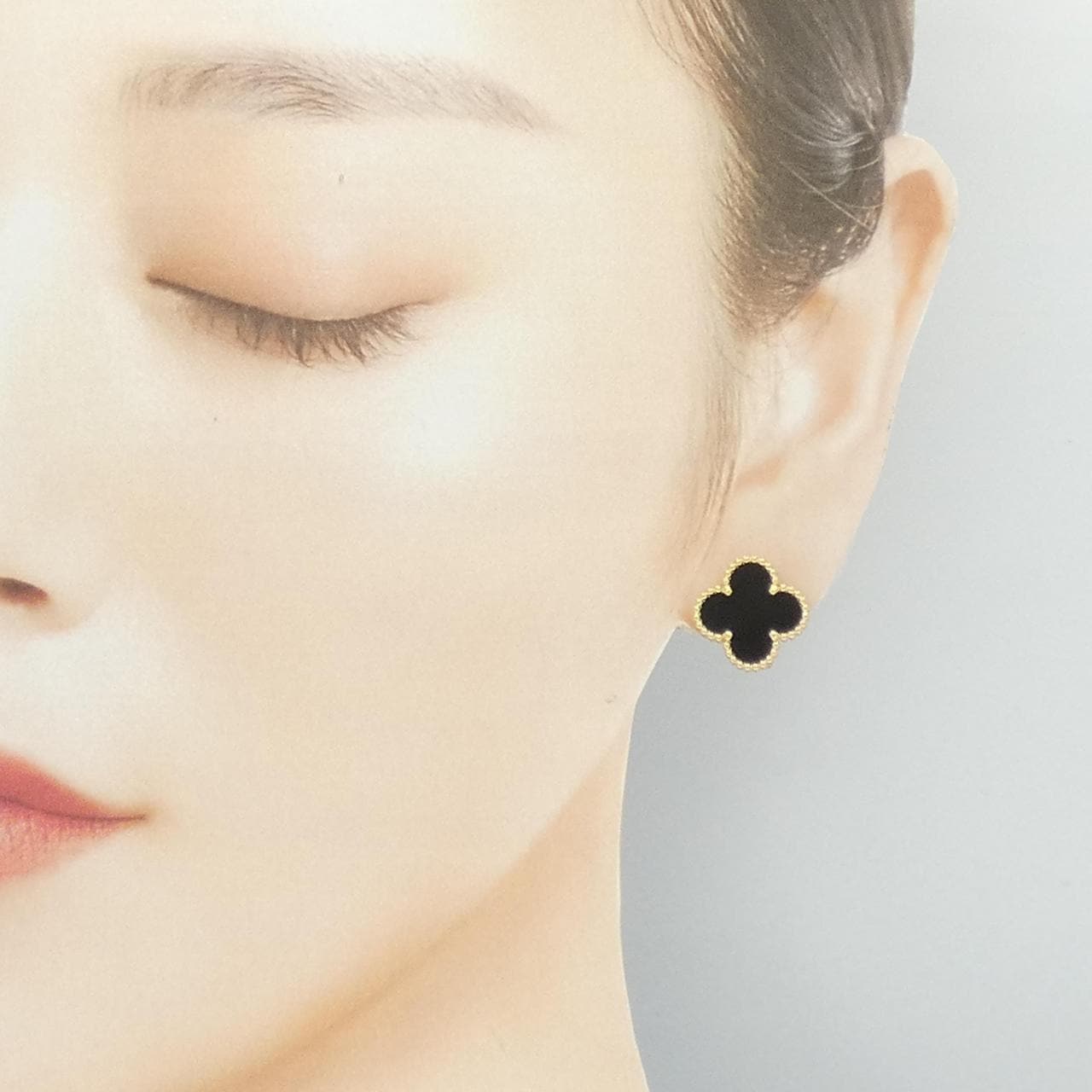 ヴァンクリーフ&アーペル ヴィンテージアルハンブラ ピアス