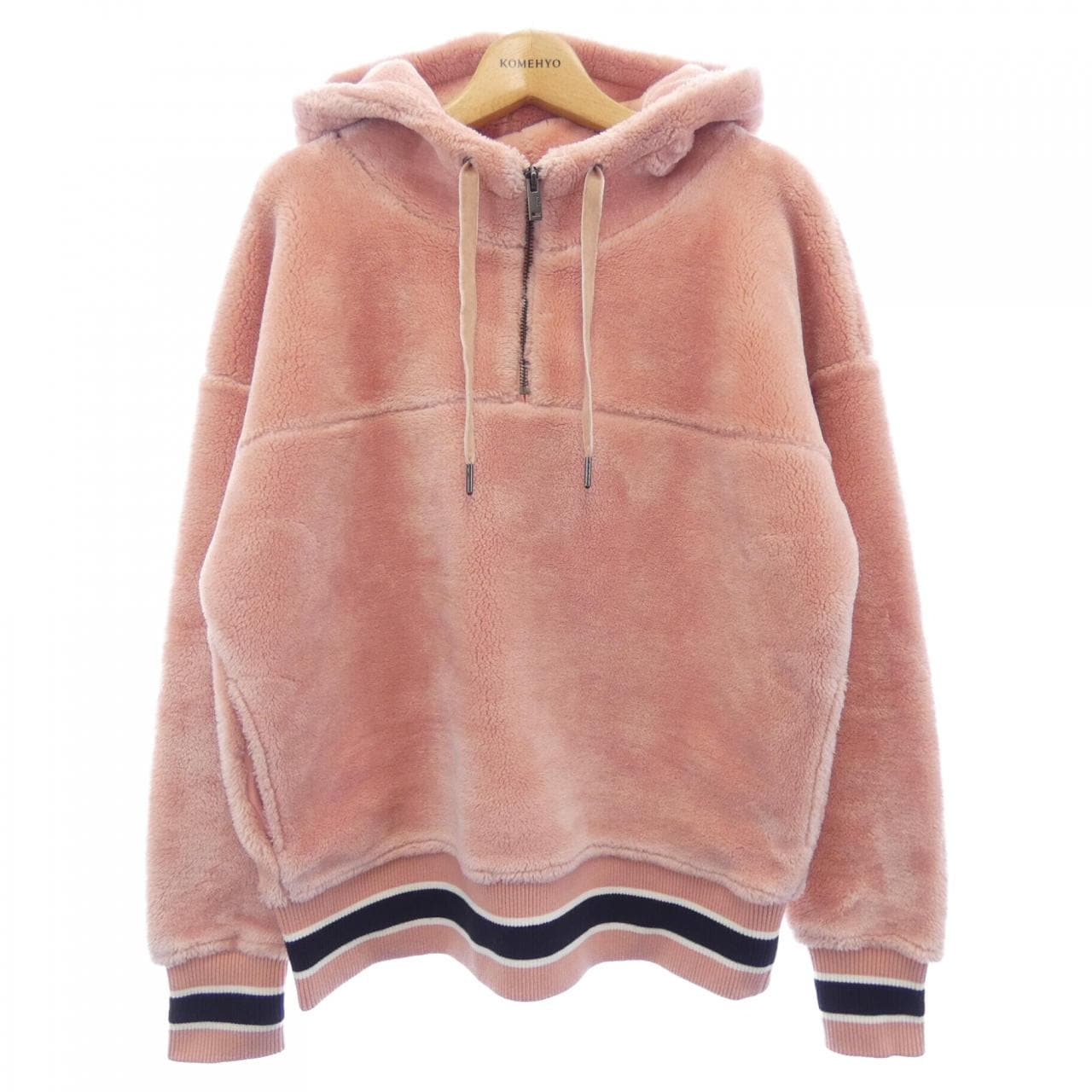 アグ UGG トップス