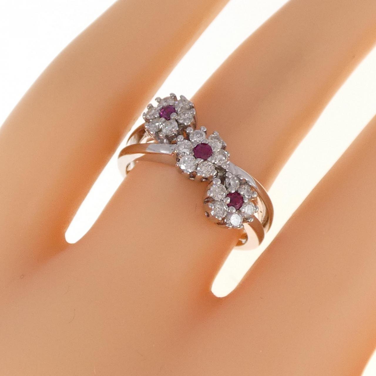 K18WG フラワー ルビー リング 0.15CT