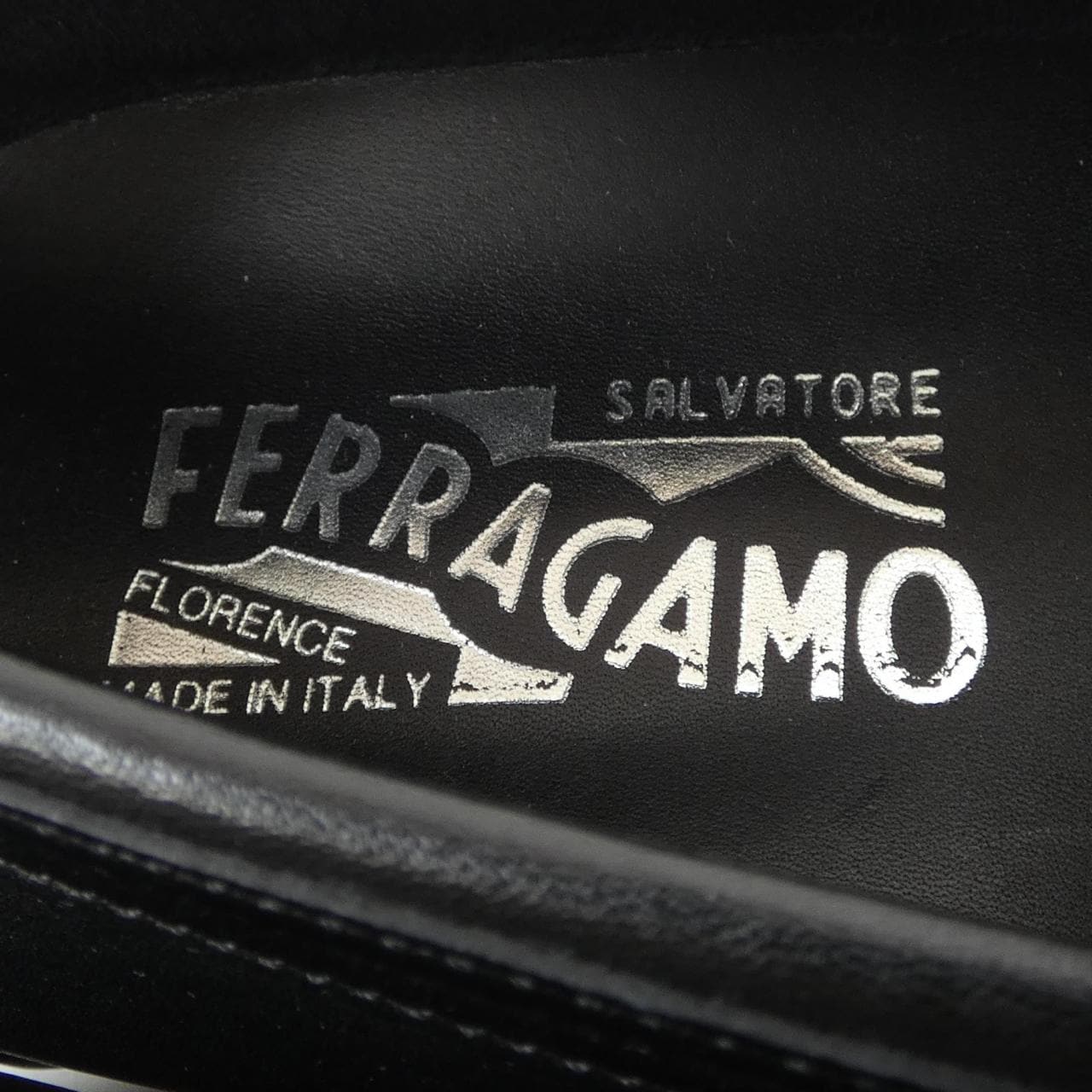 サルヴァトーレフェラガモ SALVATORE FERRAGAMO 02A220 シューズ