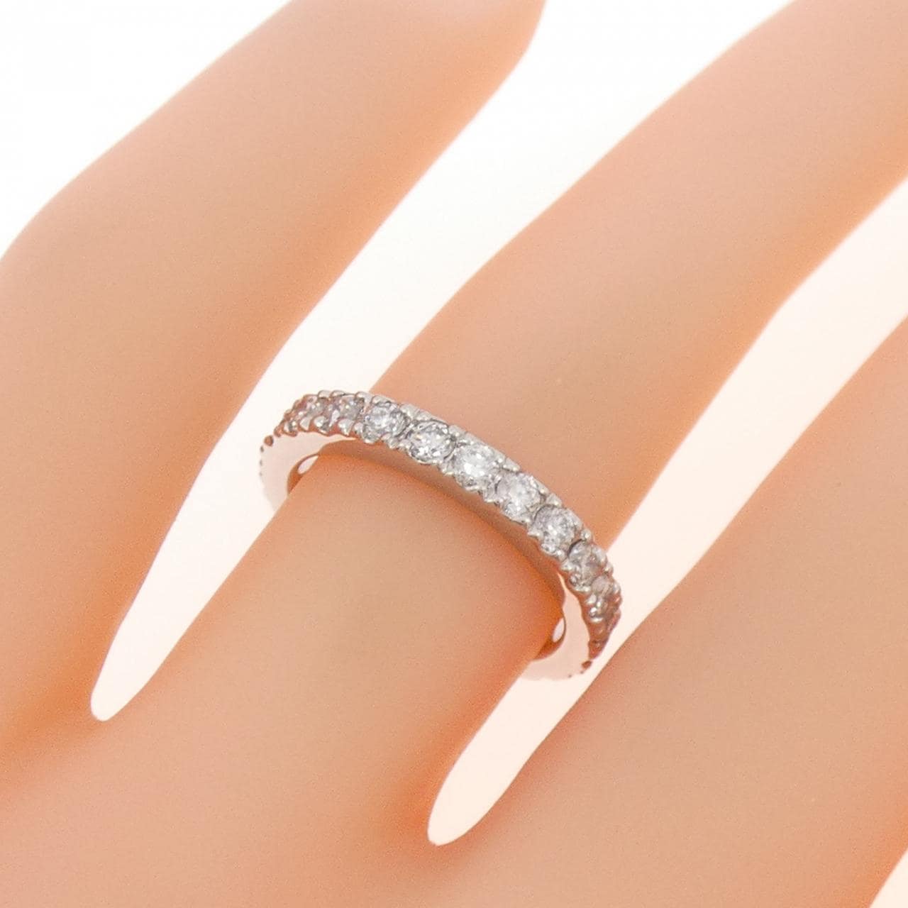 PT900 フルエタニティ ダイヤモンド リング 1.00CT