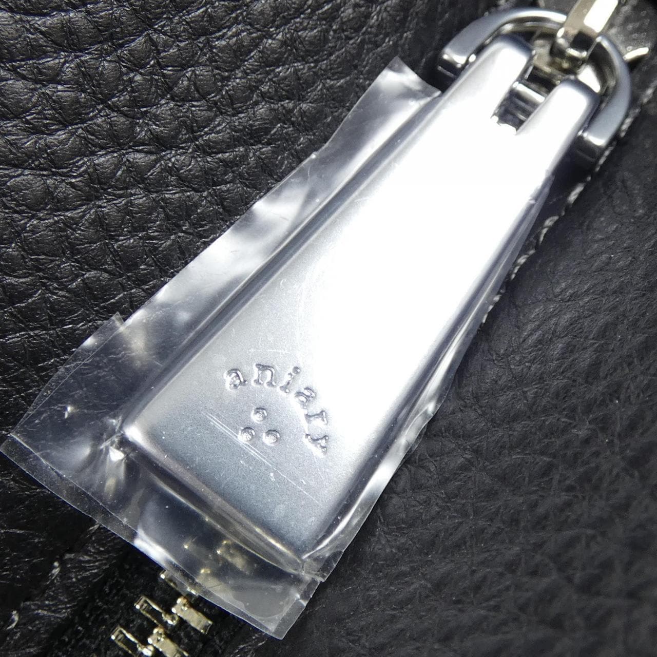 アニアリ ANIARY BAG