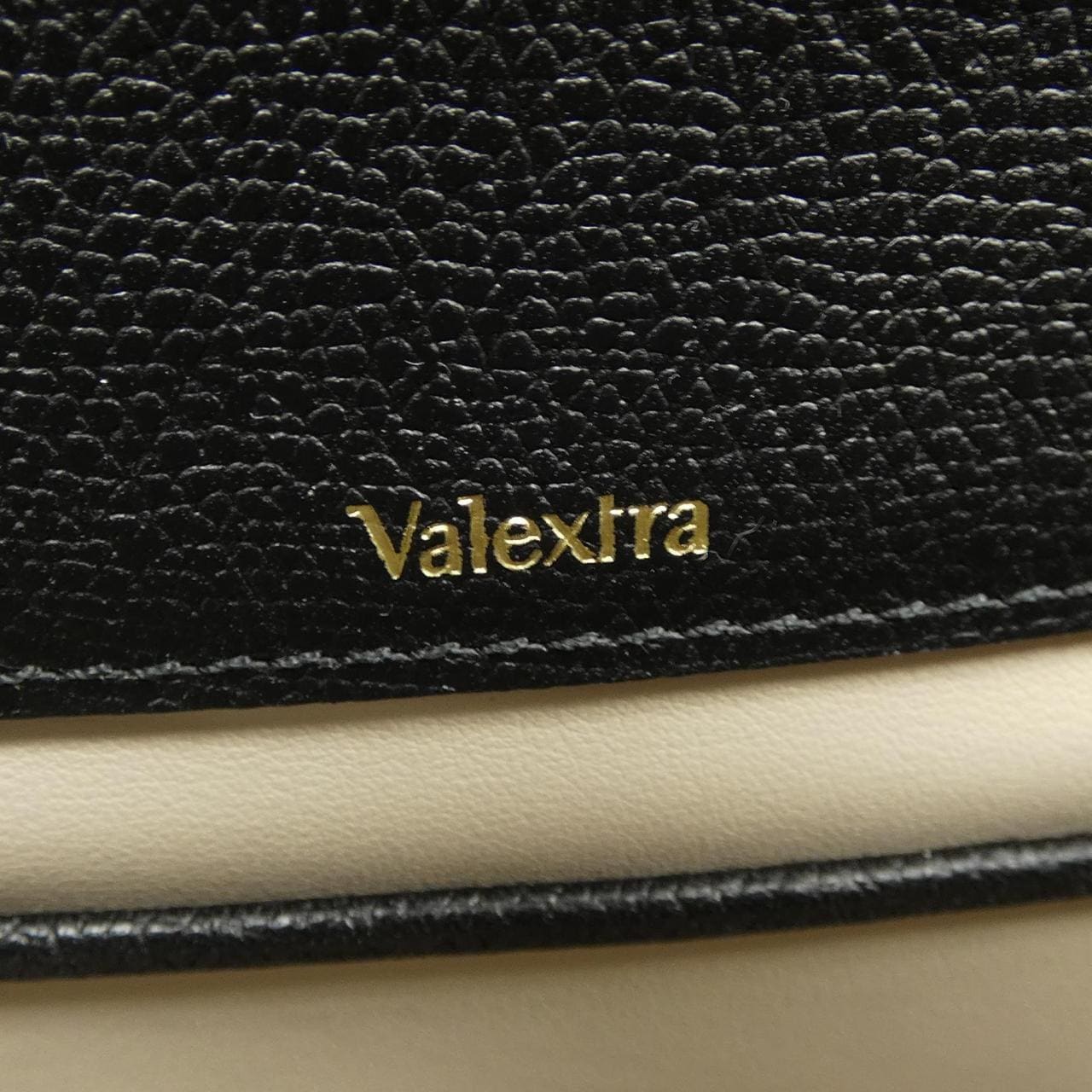 ヴァレクストラ VALEXTRA イジィデ ISIDE WBES0036028LOC9 BAG
