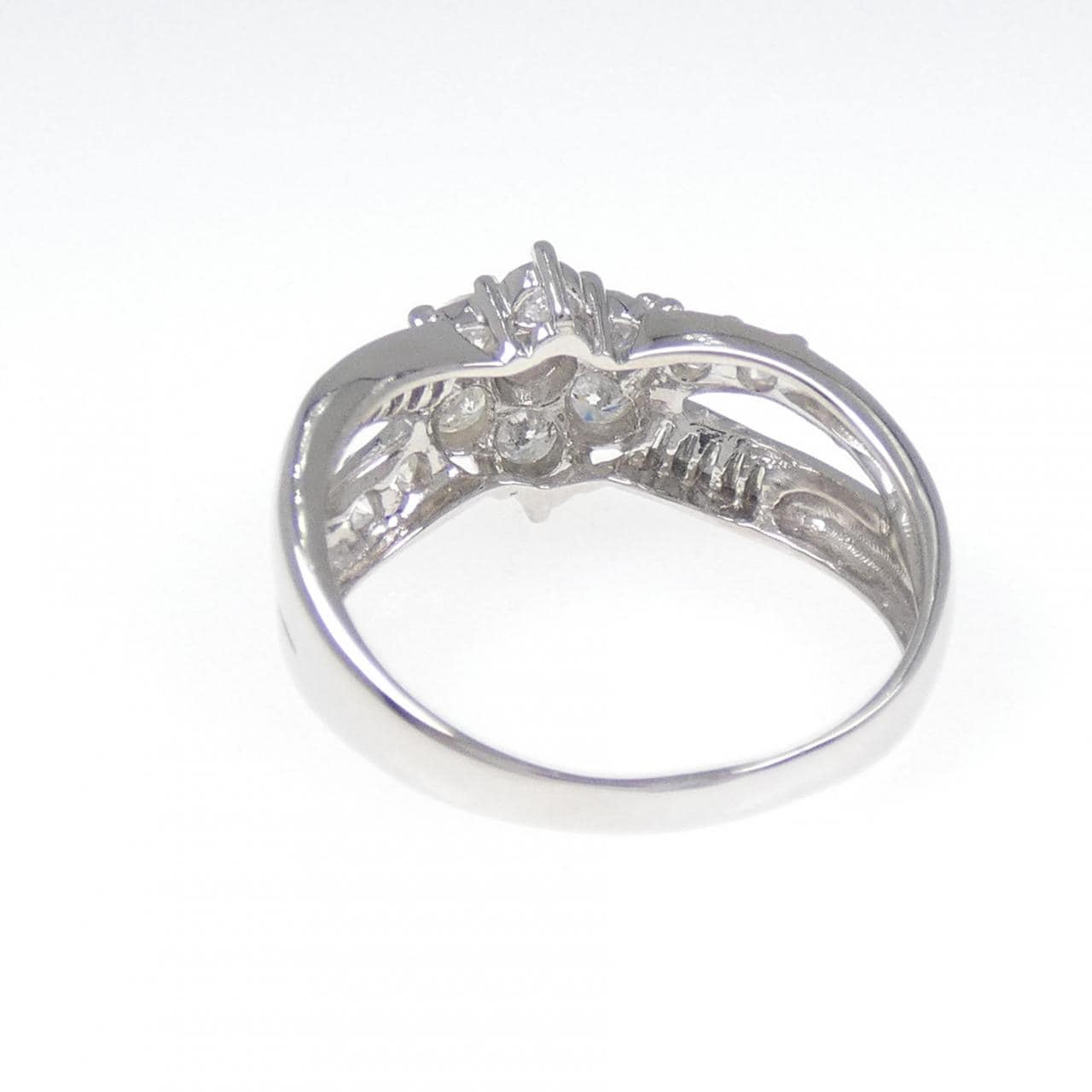 PT900 フラワー ダイヤモンド リング 1.00CT