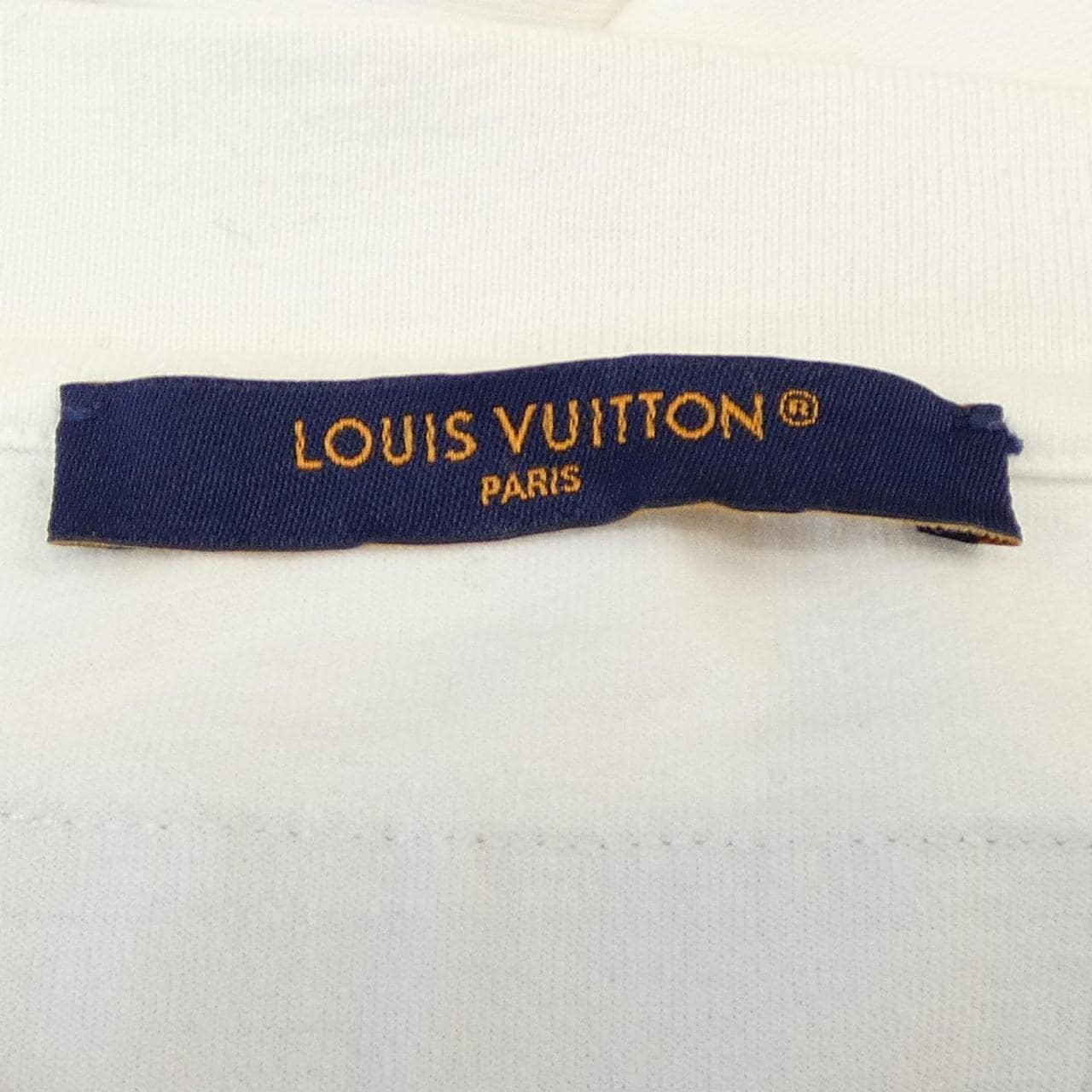 ルイヴィトン LOUIS VUITTON エンボスLVコットンTシャツ HNY55WDT3 Tシャツ