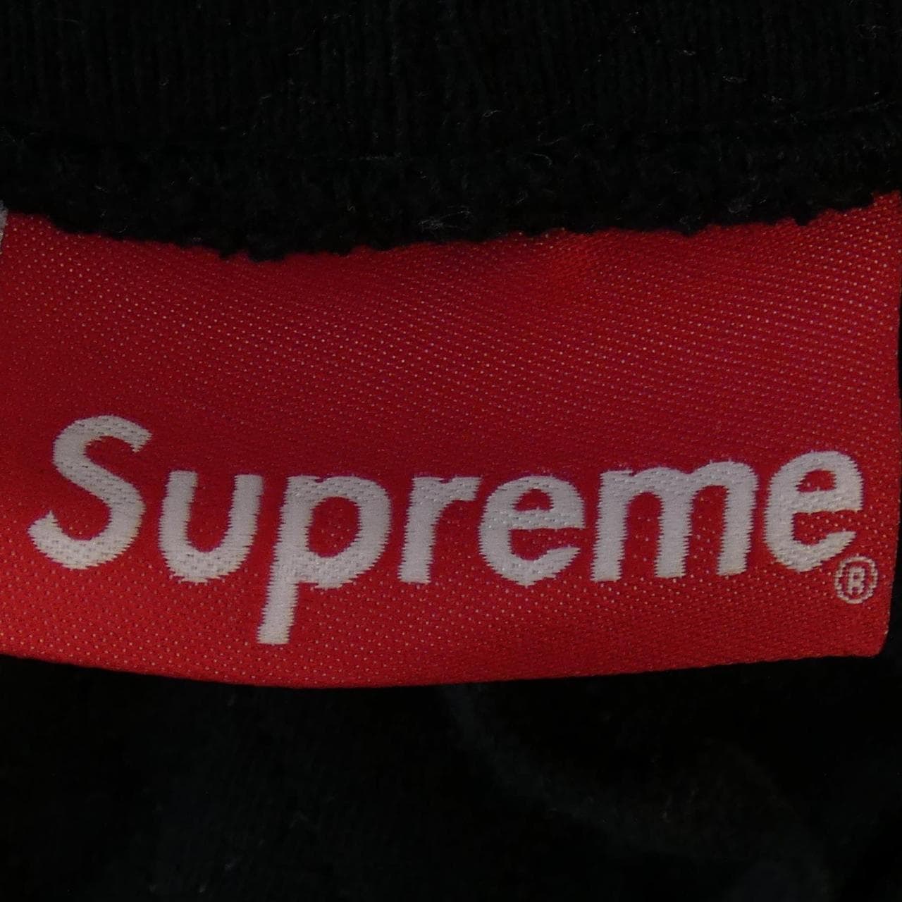 シュプリーム SUPREME MICRO QUILTED パーカー