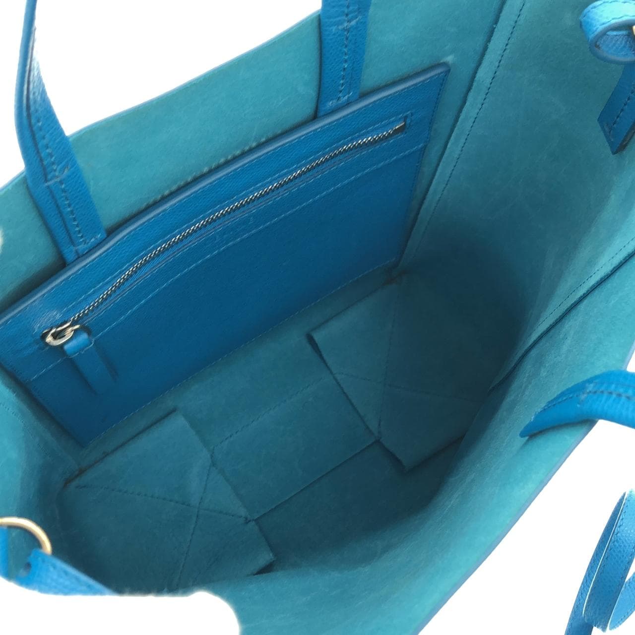 セリーヌ バーティカル カバ スモール 176183XBA バッグ