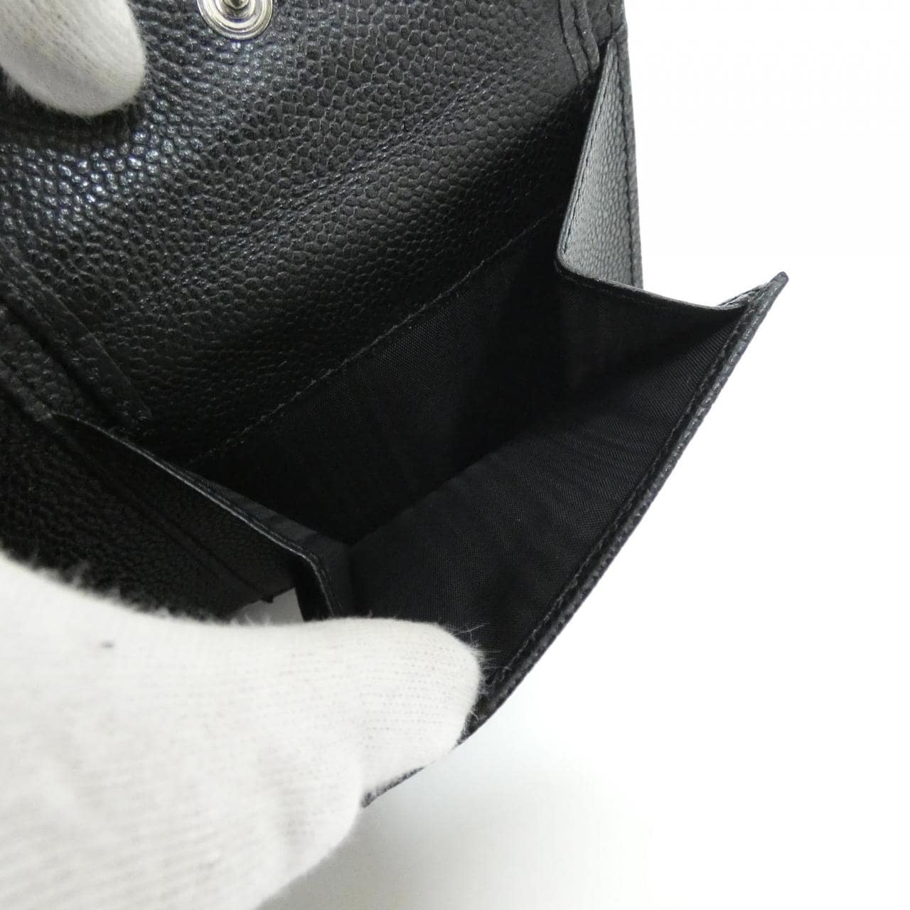 【新品】トッズ T TIMELESS XAMTSYBB300UGAB999 財布