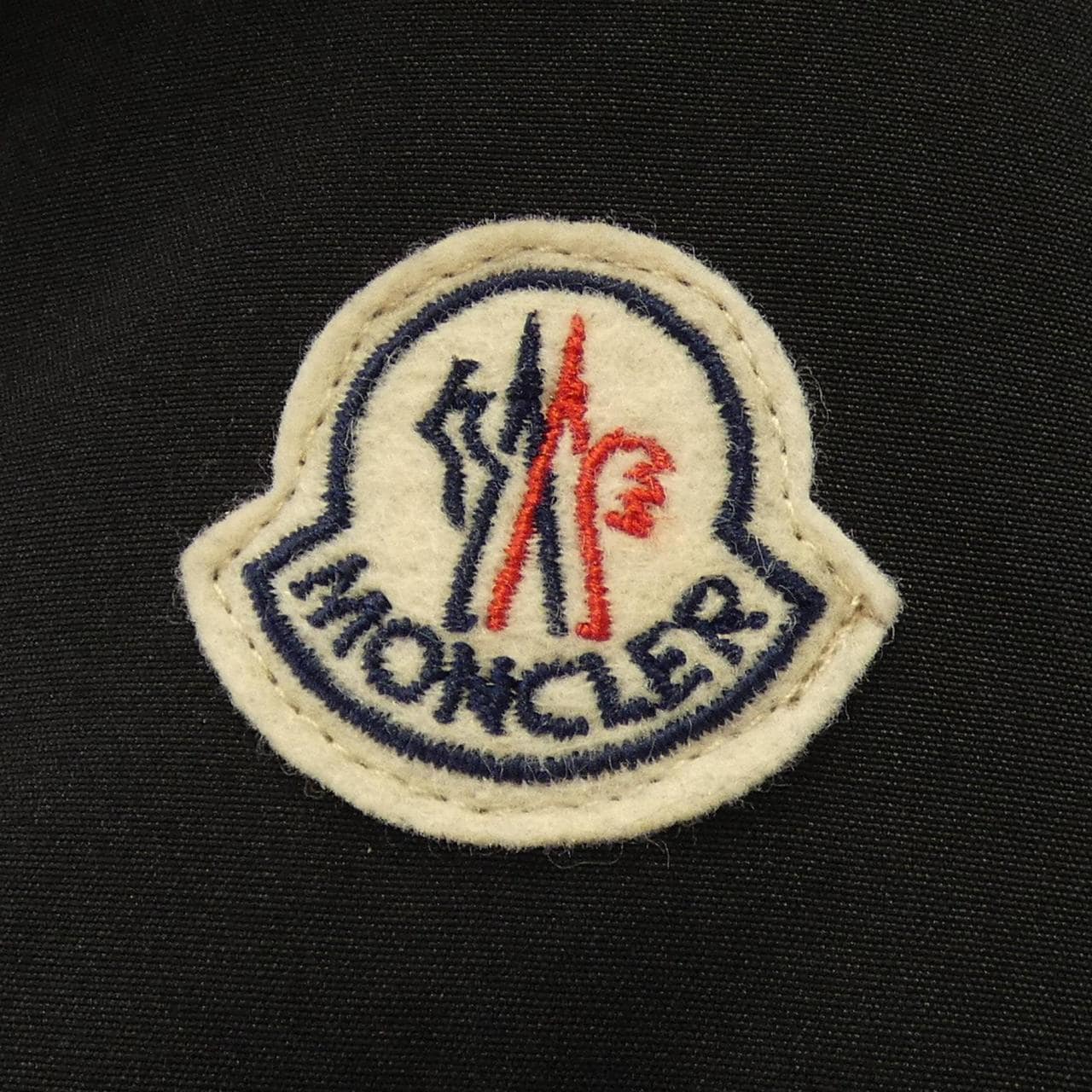 モンクレール MONCLER BERNACHE ダウンコート