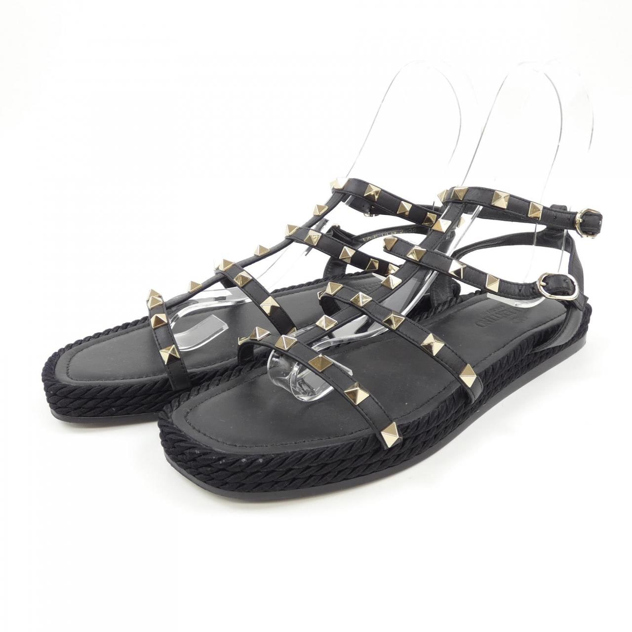 ヴァレンティノ VALENTINO サンダル