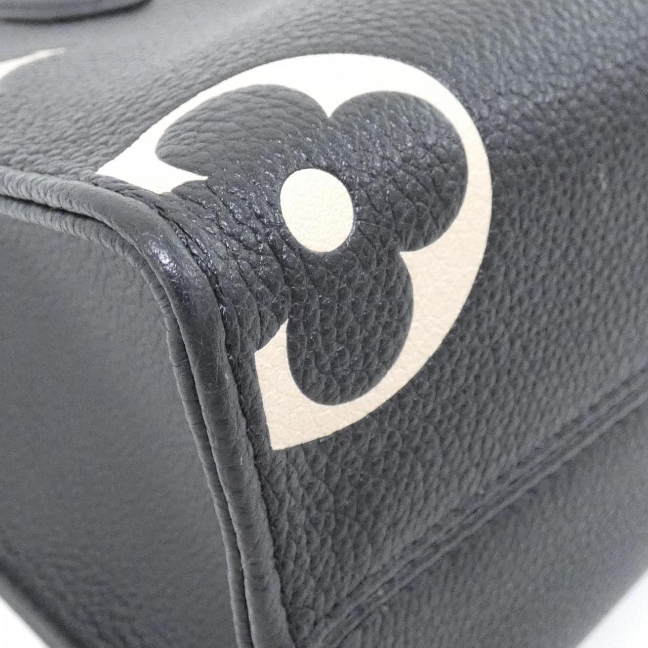 ルイヴィトン バイカラー モノグラム アンプラント オンザゴー PM M45659 バッグ