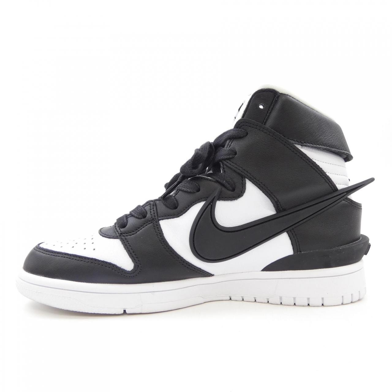 ナイキ NIKE スニーカー