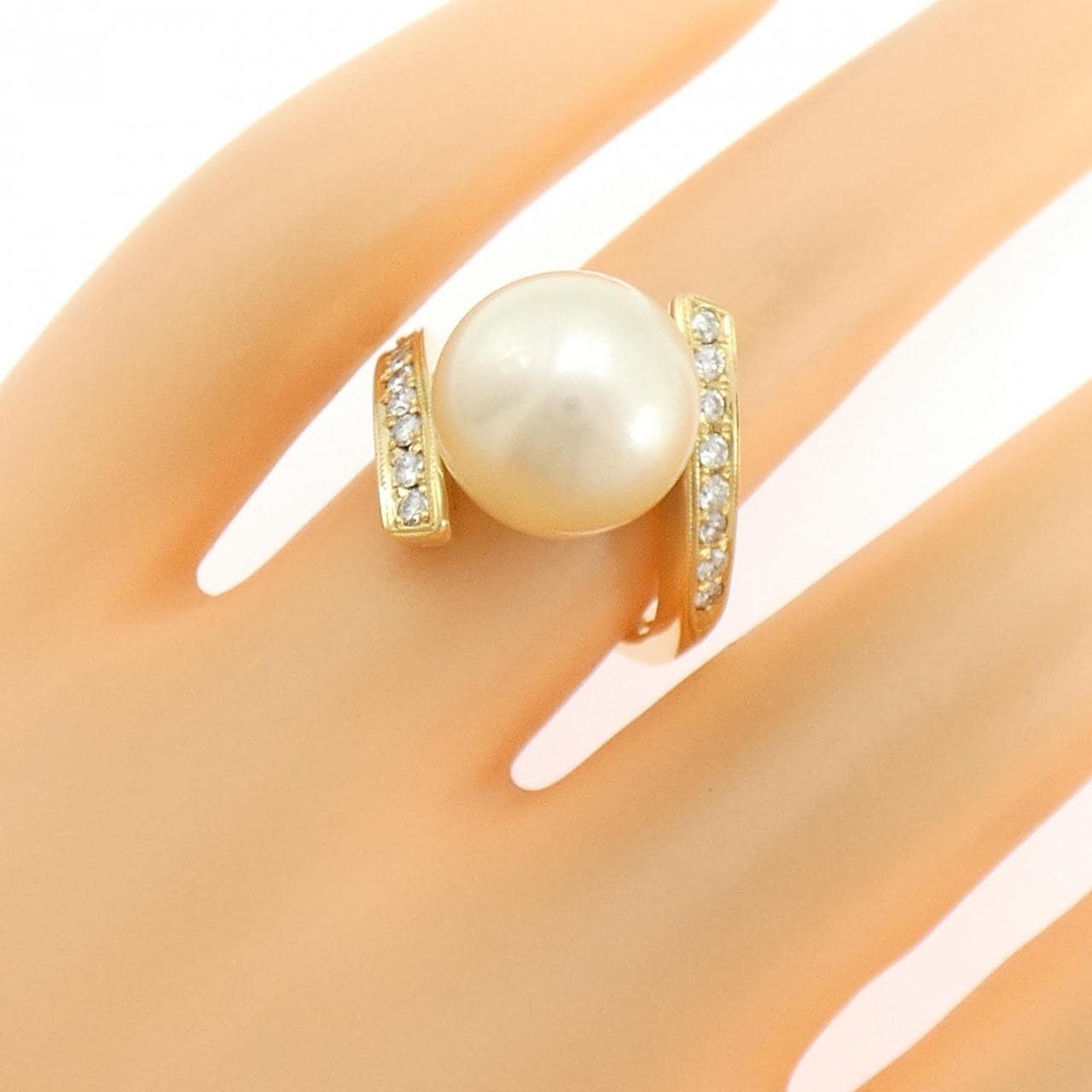 K18YG White Butterfly Pearl ring 11.8mm