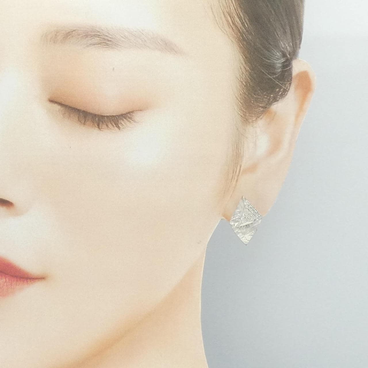 K18WG ダイヤモンド ピアス/イヤリング 0.32CT