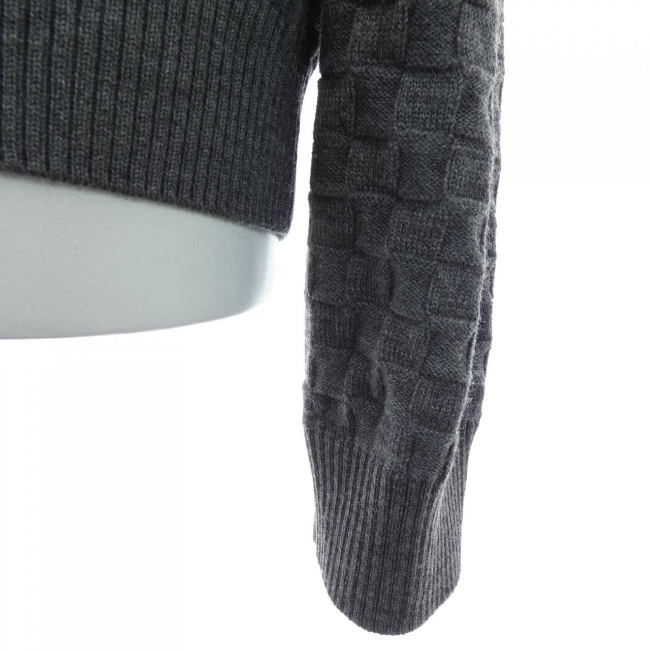 ルイヴィトン LOUIS VUITTON LVSEダミエシグネチャージップスルーカーディガン HJN41WVOR カーディガン