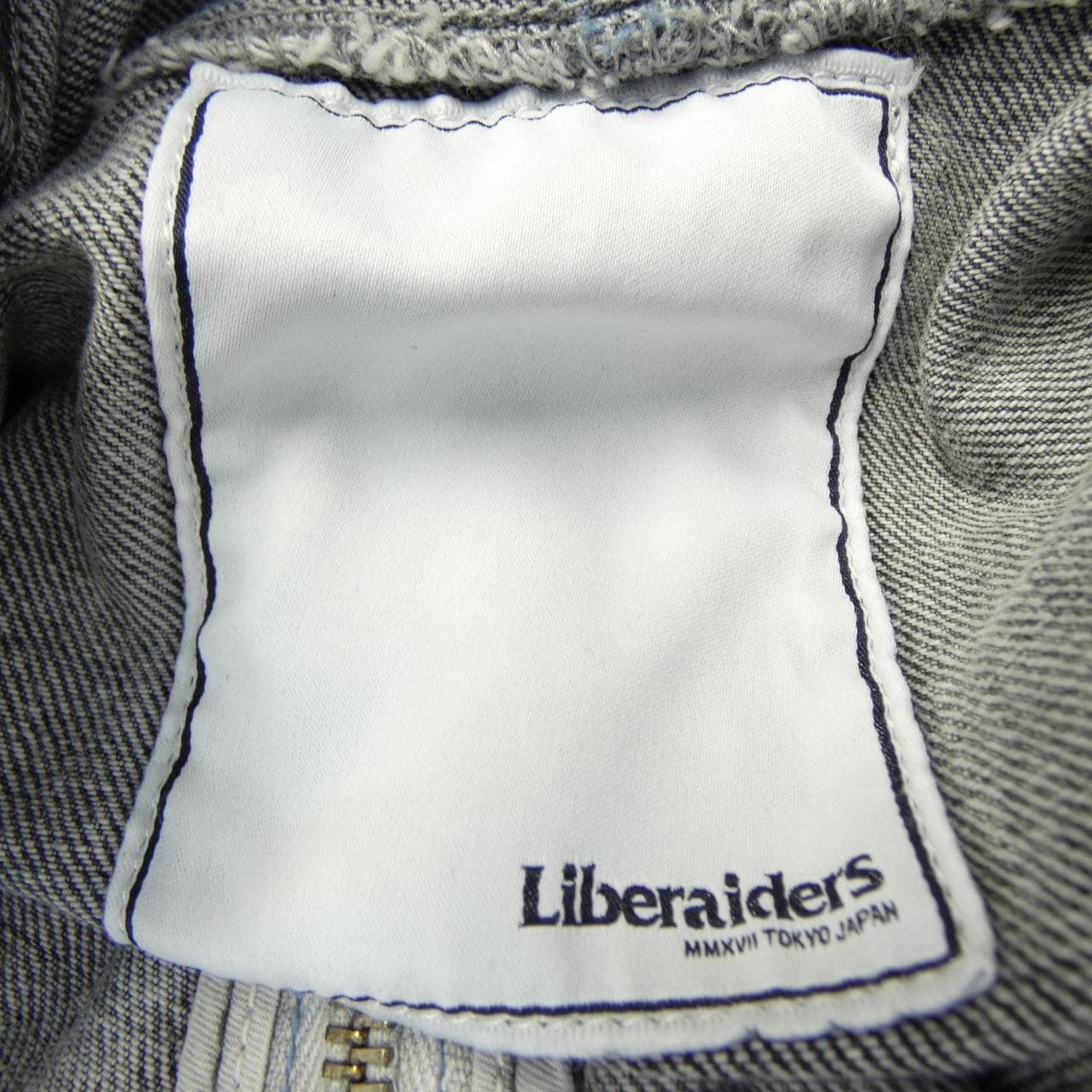 LIBERAIDERS 770132503 パーカー
