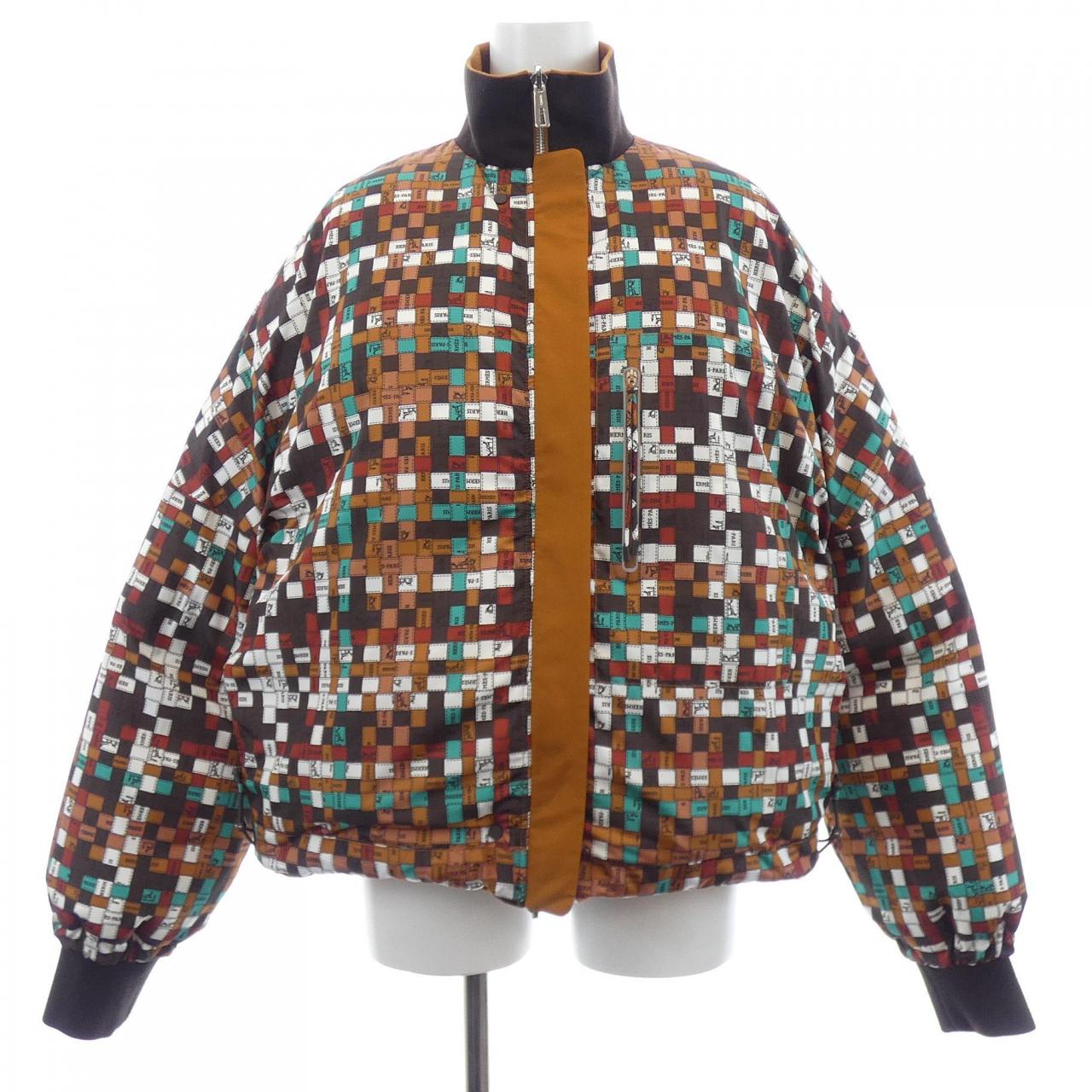 エルメス HERMES ボリュデュック *97-7110β. ダウンジャケット