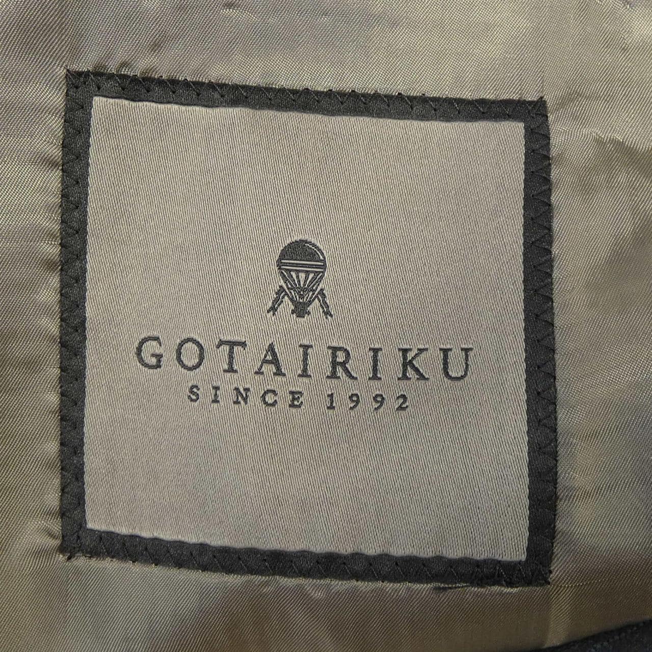 ゴタイリク GOTAIRIKU SR GO CS 0371 スーツ