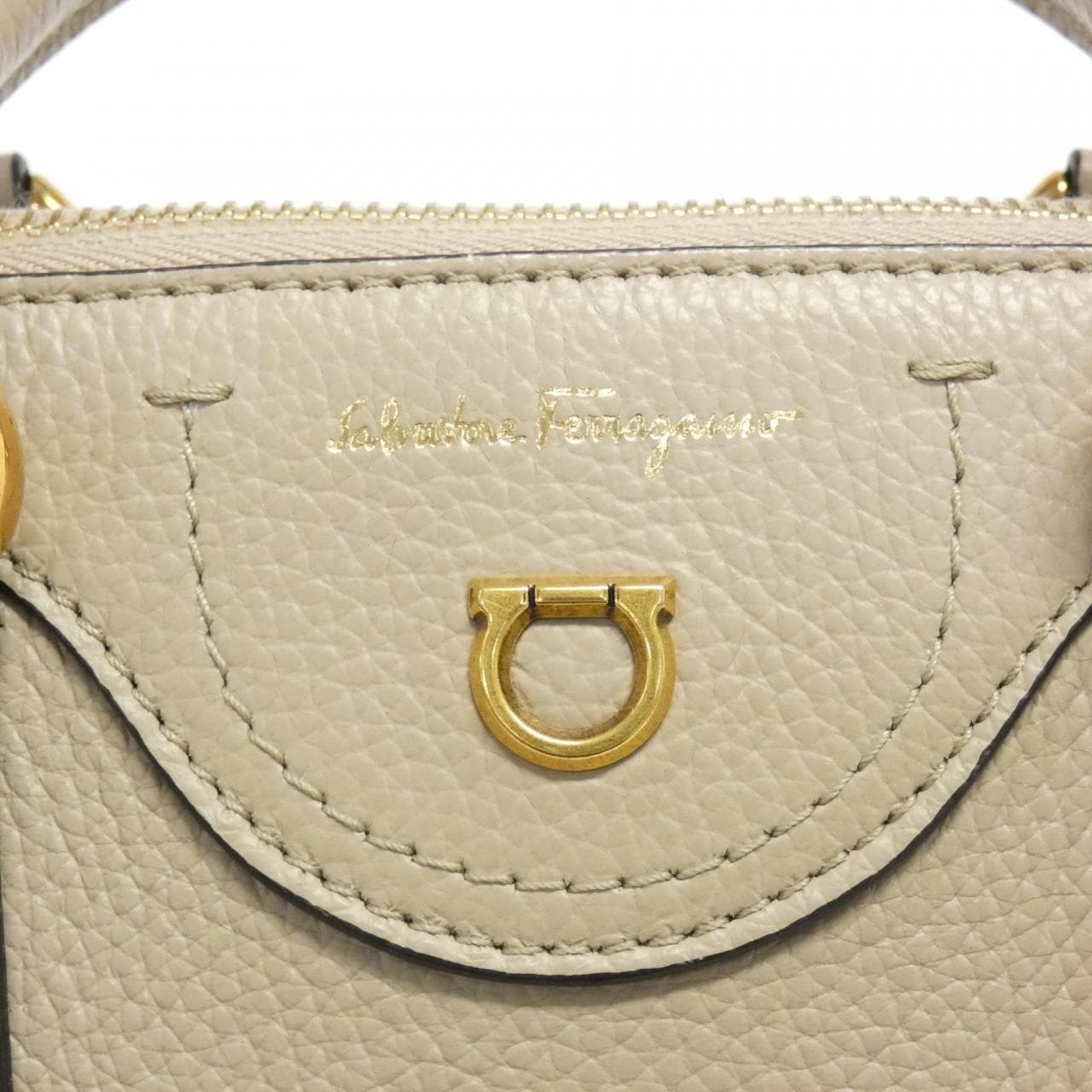 SALVATORE FERRAGAMO 21 0388 Bag