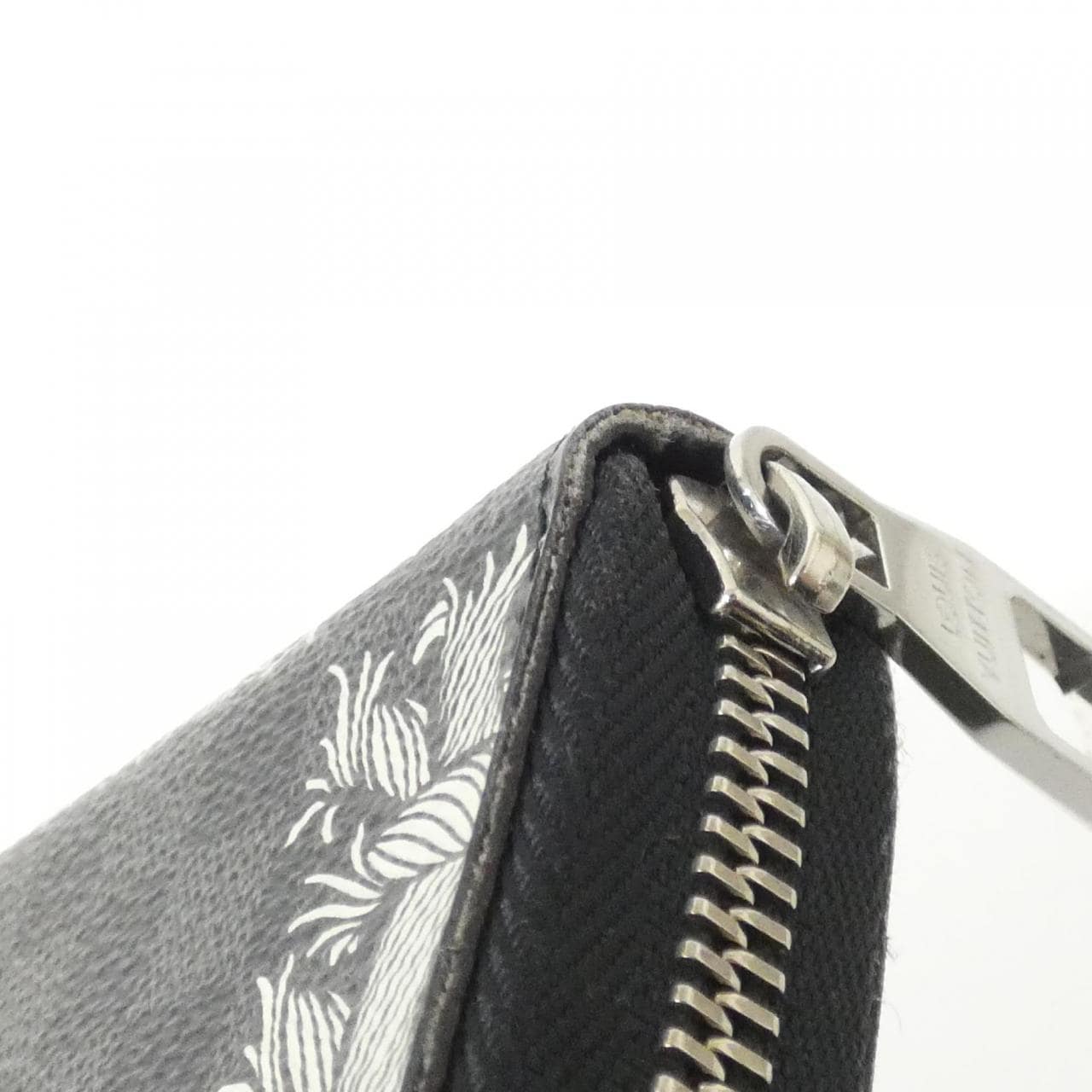 ルイヴィトン ダミエ グラフィット(ロープ) ジッピー オーガナイザー N61214 財布