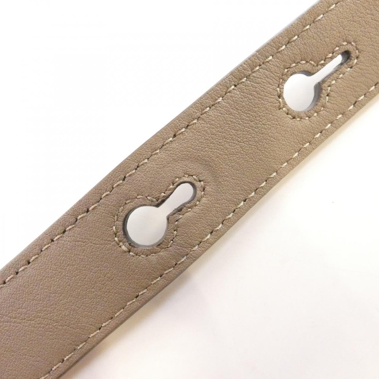 フェンディ バイ ザ ウェイ ミディアム 8BL146 1D5 バッグ