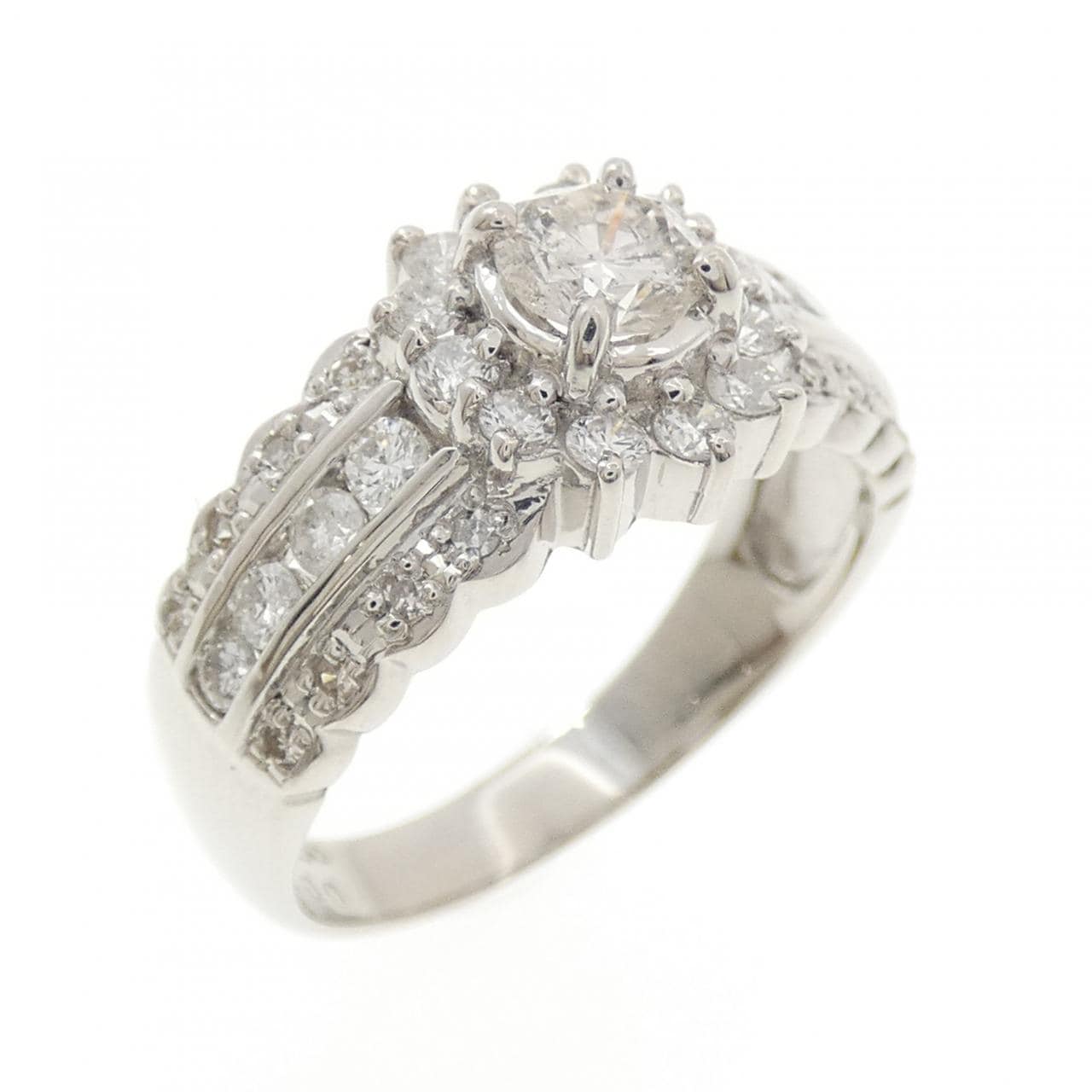 PT900 ダイヤモンド リング 1.00CT