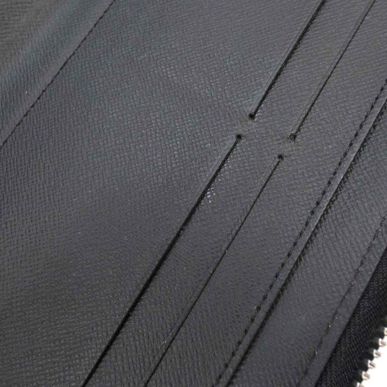 ルイヴィトン エピ ジッピー オーガナイザー M62643 財布