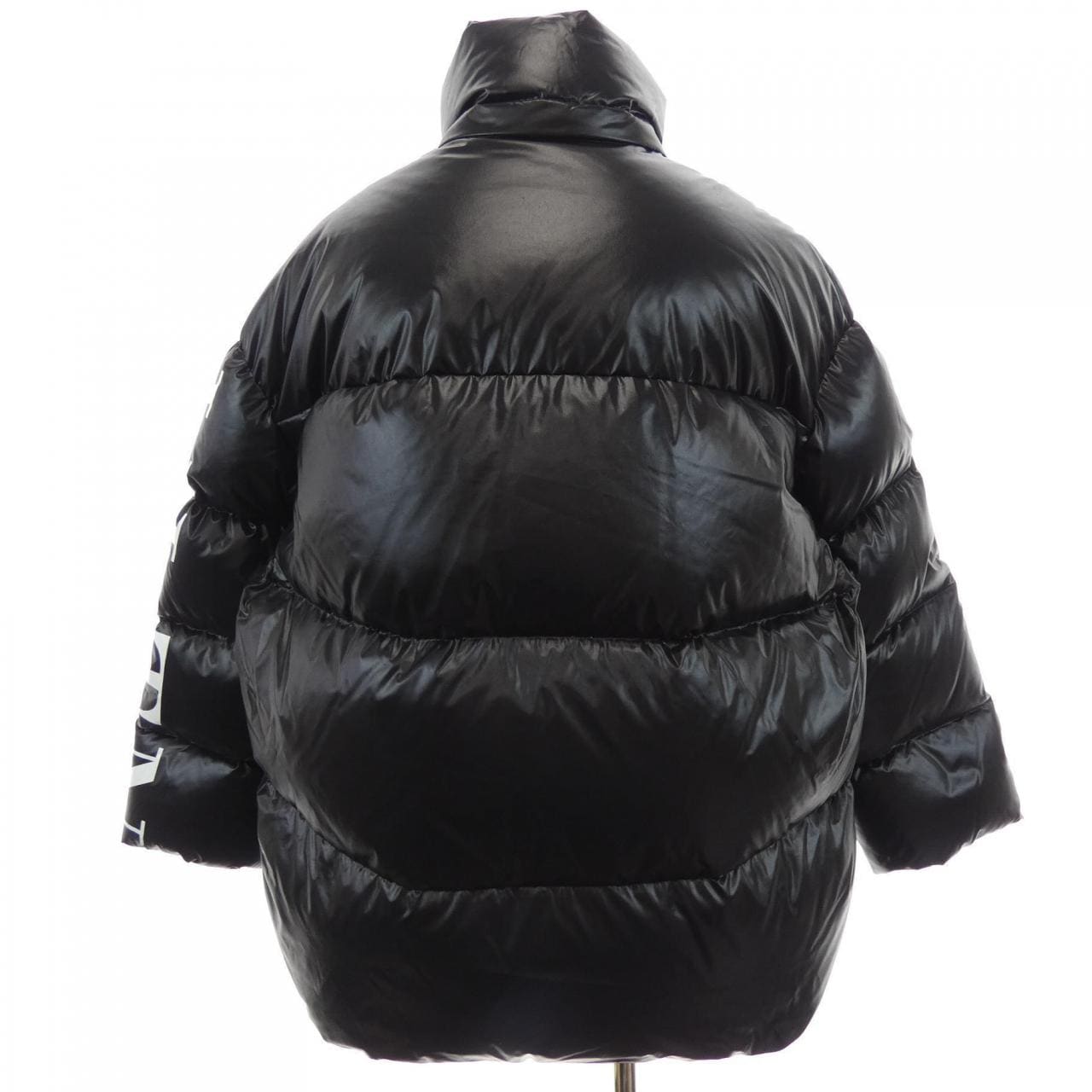 ヴァレンティノ VALENTINO UB3CN01N5LE ダウンジャケット