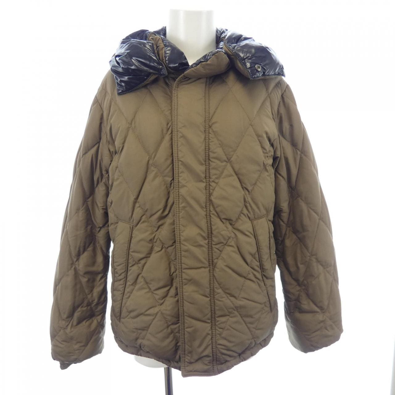 モンクレール MONCLER 20919B00009 ダウンジャケット