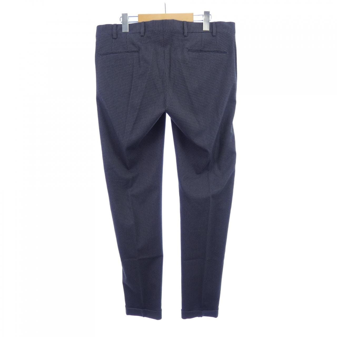 ピエンツァ PIENZA パンツ