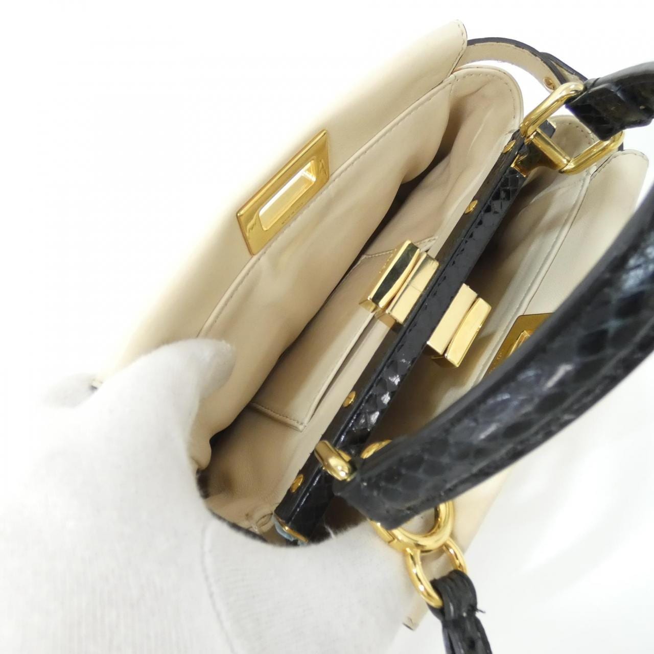 フェンディ BAG BUGS ピーカブー ミニ 8BN244 A0VJ バッグ